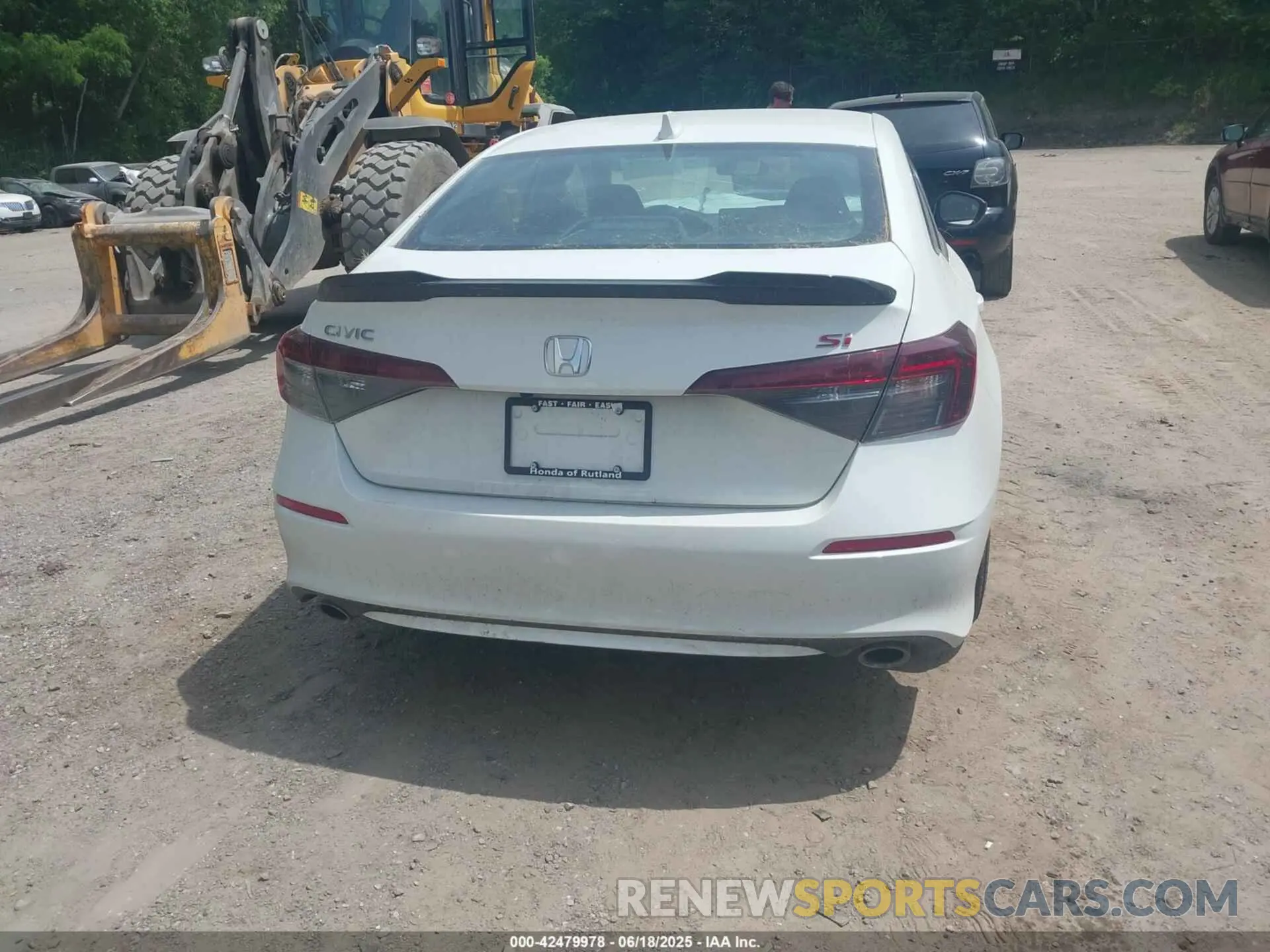 16 Photograph of a damaged car 2HGFE1E5XSH477007 HONDA CIVIC SI 2025