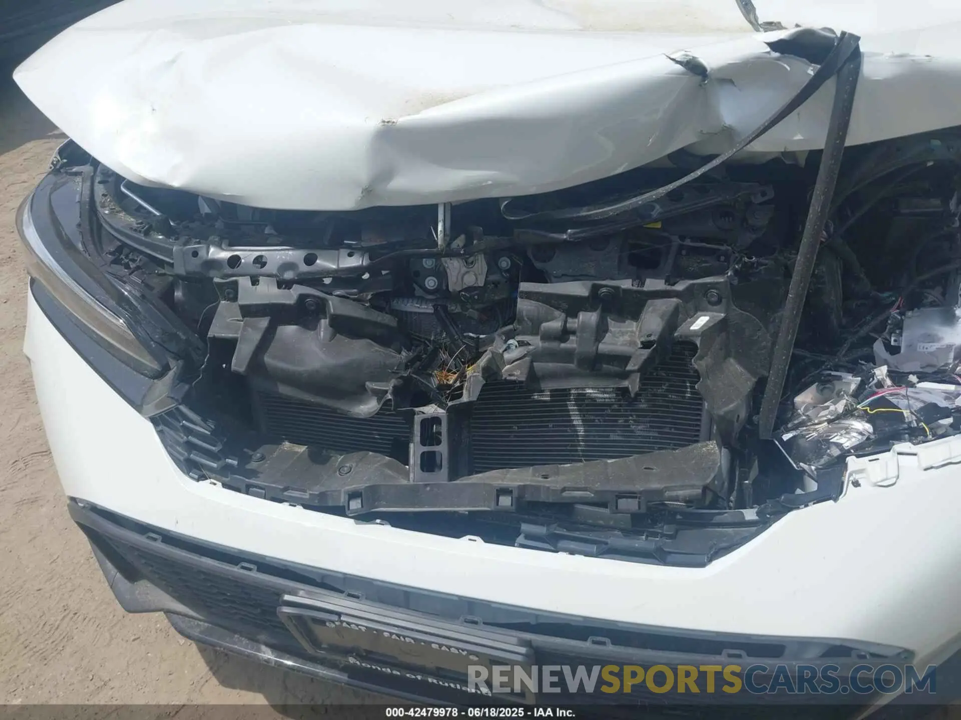 19 Photograph of a damaged car 2HGFE1E5XSH477007 HONDA CIVIC SI 2025