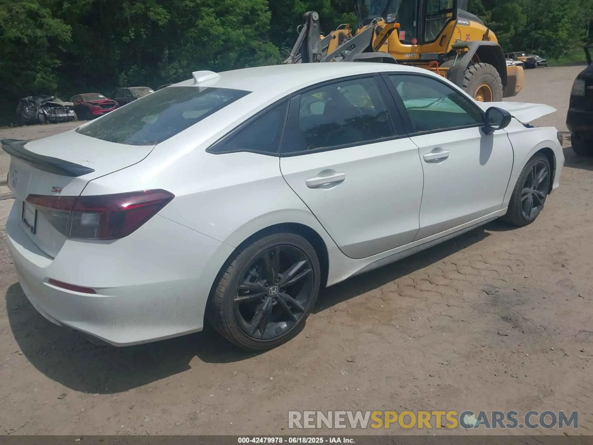 4 Photograph of a damaged car 2HGFE1E5XSH477007 HONDA CIVIC SI 2025