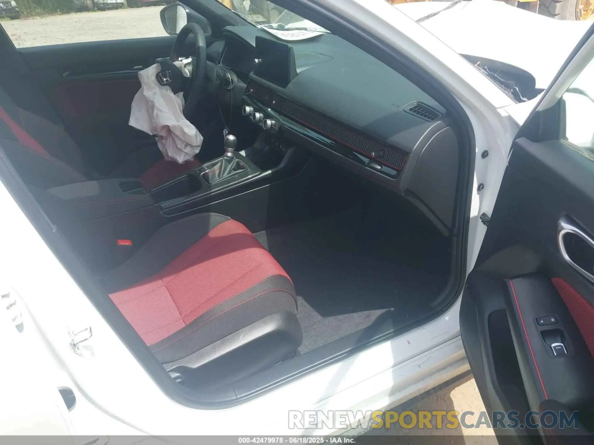 5 Photograph of a damaged car 2HGFE1E5XSH477007 HONDA CIVIC SI 2025