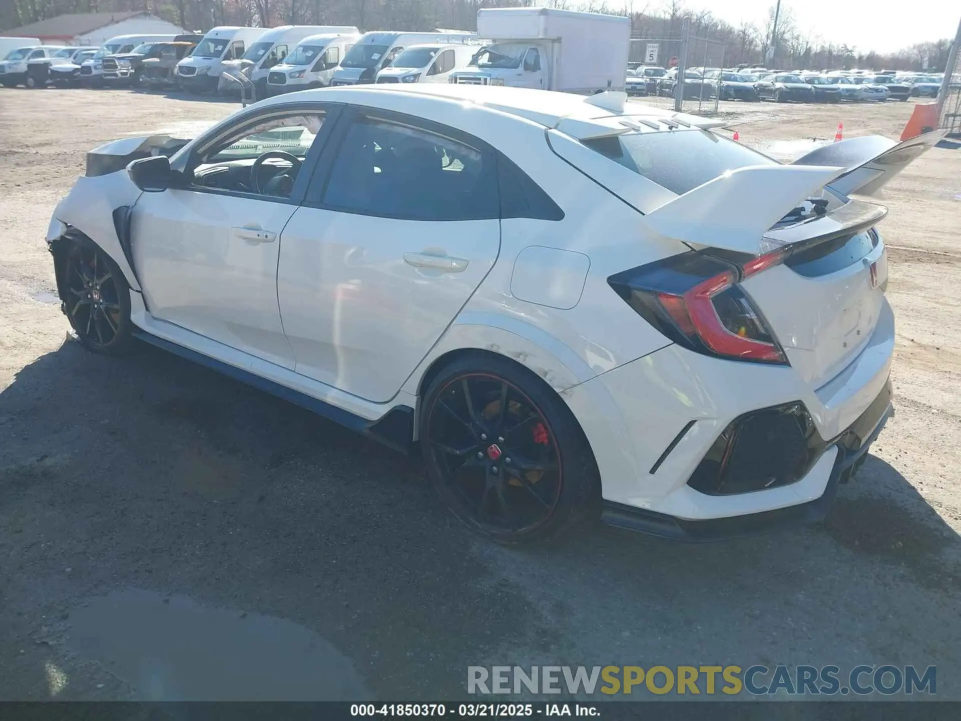 3 Photograph of a damaged car SHHFK8G73KU201772 HONDA CIVIC TYPE R 2019