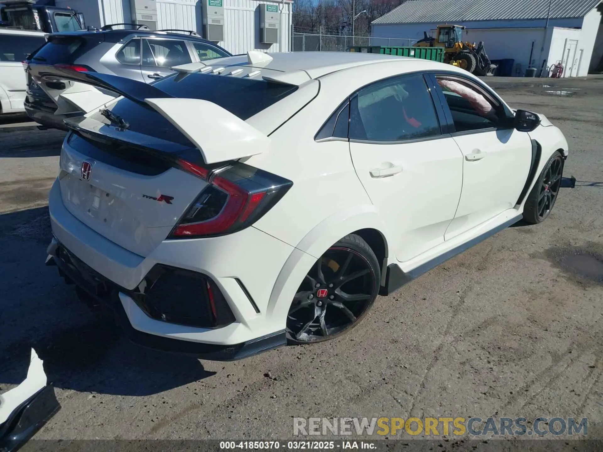 4 Photograph of a damaged car SHHFK8G73KU201772 HONDA CIVIC TYPE R 2019