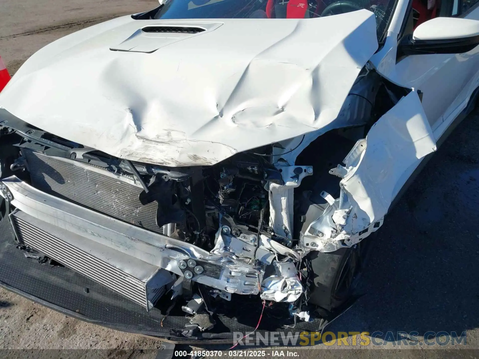 6 Photograph of a damaged car SHHFK8G73KU201772 HONDA CIVIC TYPE R 2019