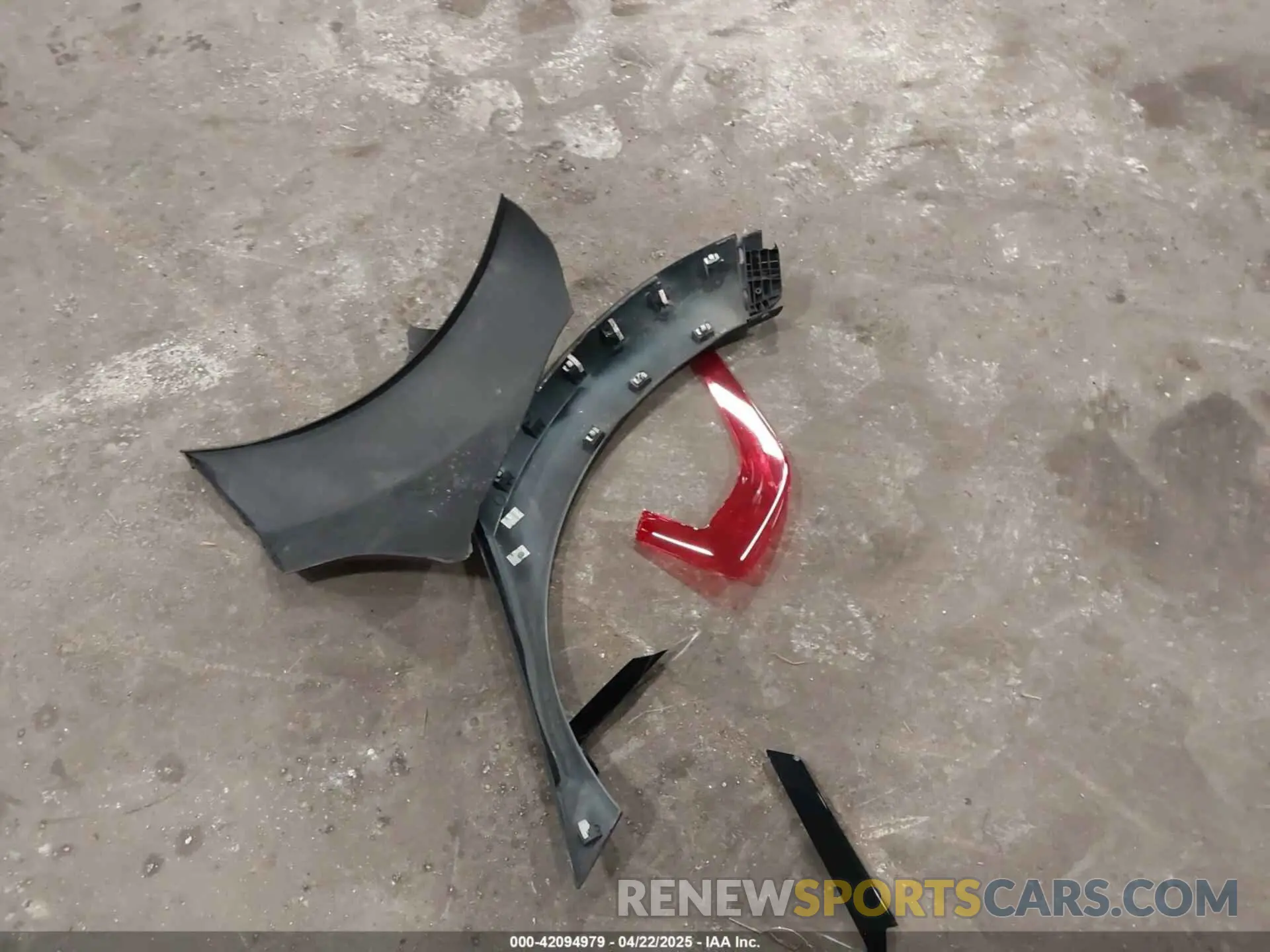 12 Photograph of a damaged car SHHFK8G73KU203845 HONDA CIVIC TYPE R 2019