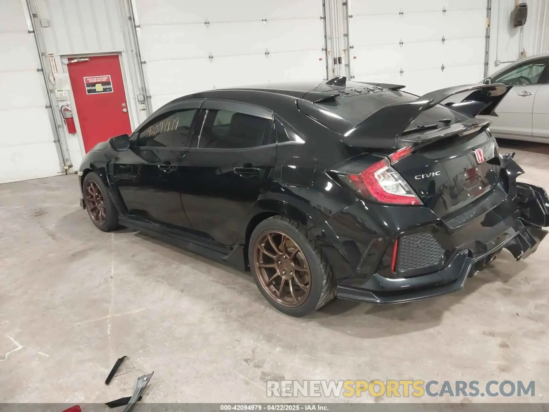 3 Photograph of a damaged car SHHFK8G73KU203845 HONDA CIVIC TYPE R 2019