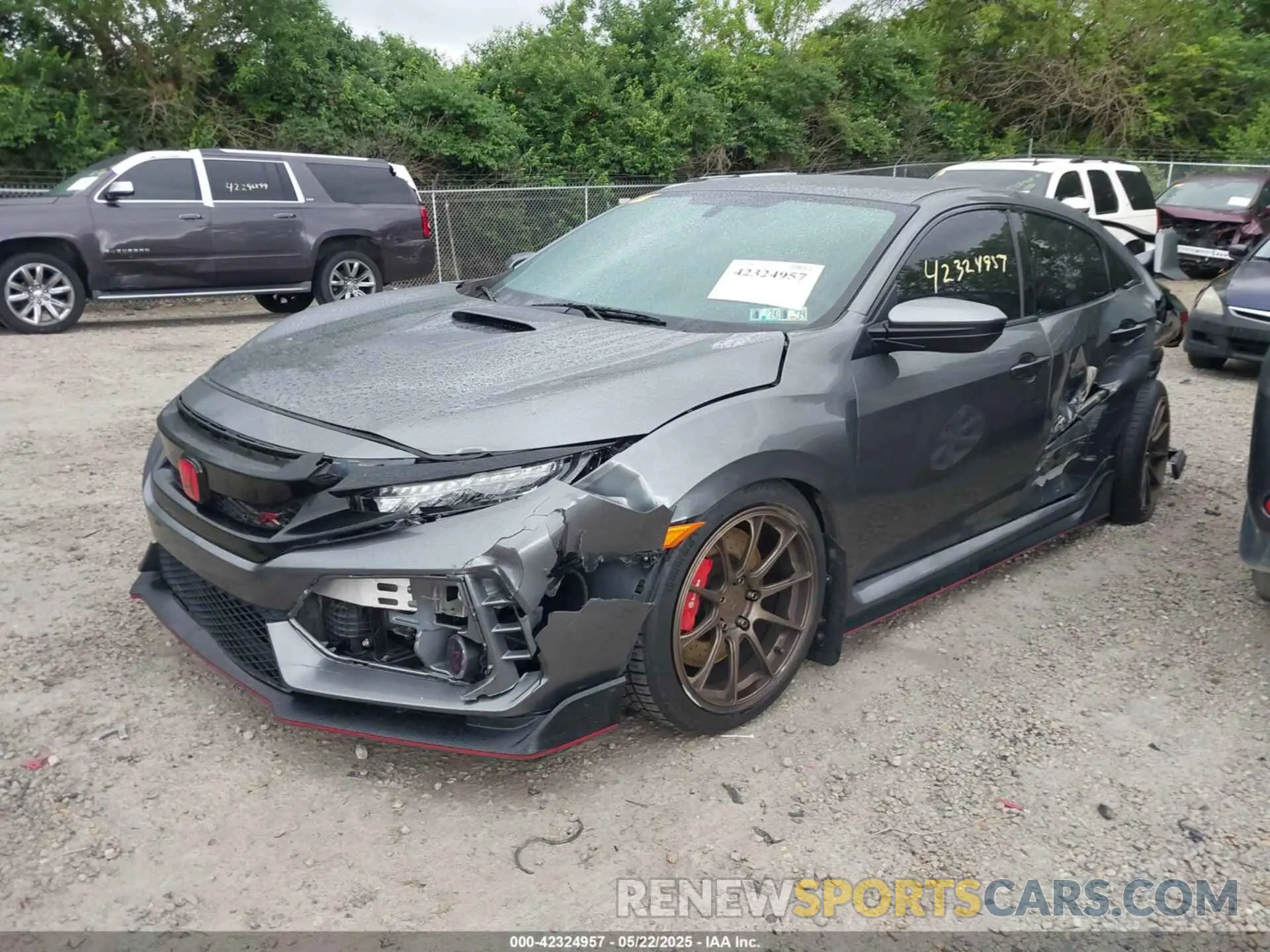 2 Photograph of a damaged car SHHFK8G74KU201926 HONDA CIVIC TYPE R 2019