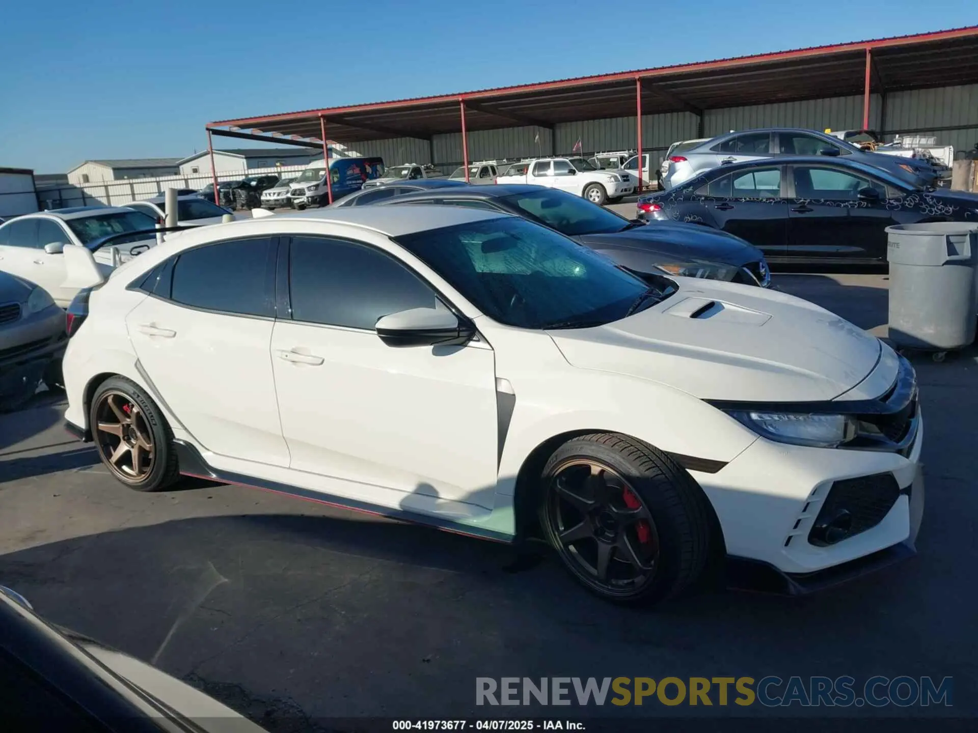 13 Photograph of a damaged car SHHFK8G75KU206732 HONDA CIVIC TYPE R 2019