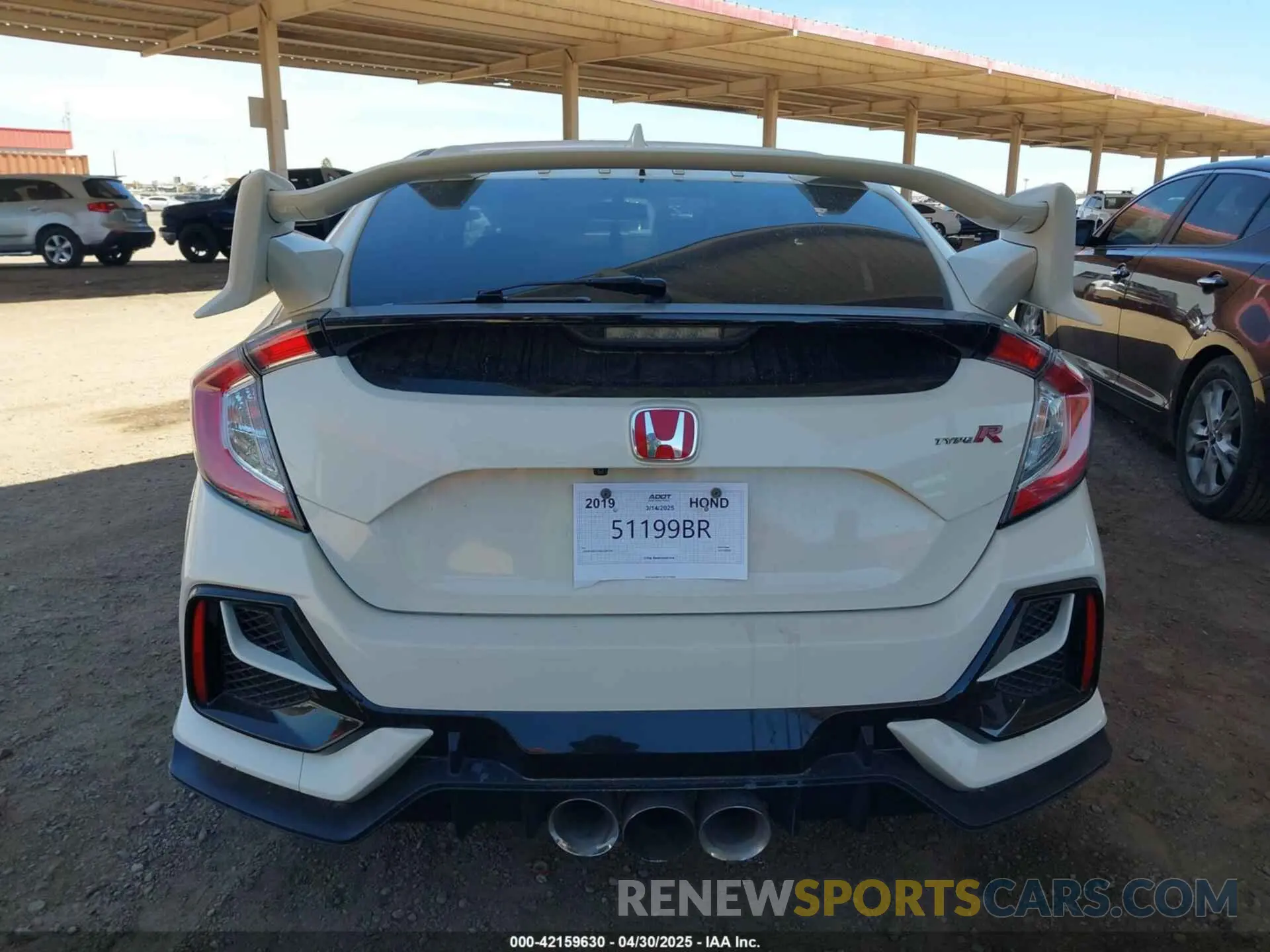 16 Photograph of a damaged car SHHFK8G76KU205704 HONDA CIVIC TYPE R 2019