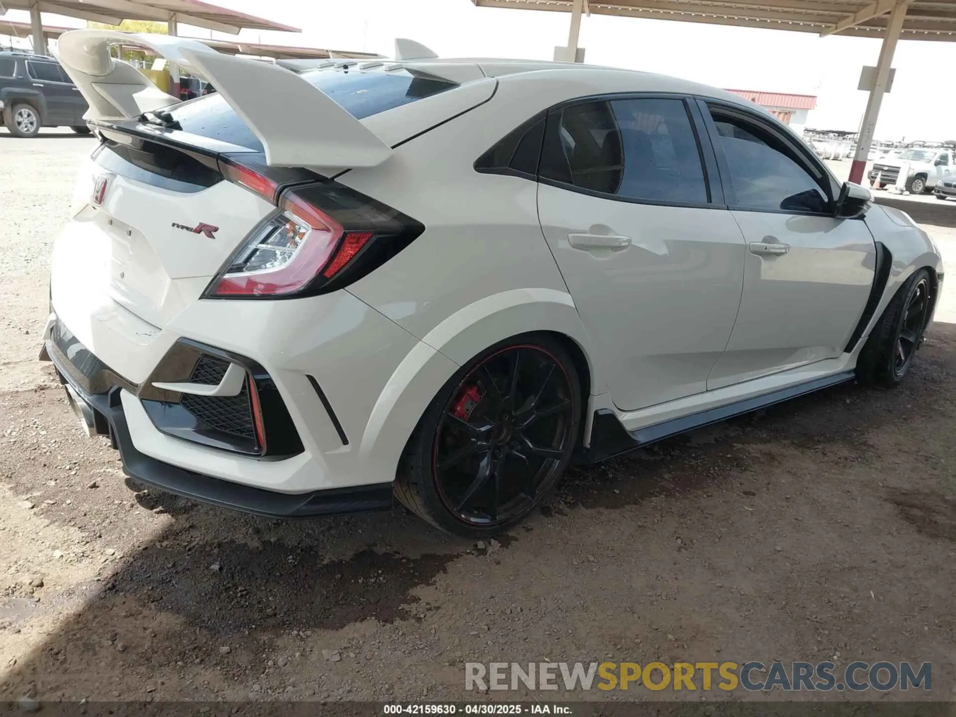 4 Photograph of a damaged car SHHFK8G76KU205704 HONDA CIVIC TYPE R 2019