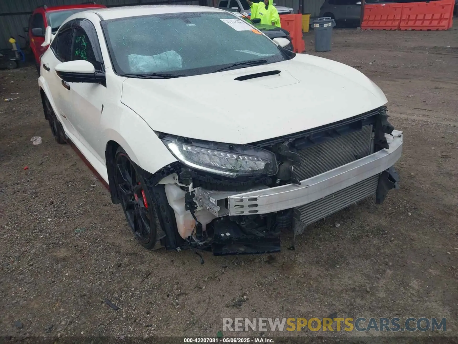 6 Photograph of a damaged car SHHFK8G7XKU202529 HONDA CIVIC TYPE R 2019