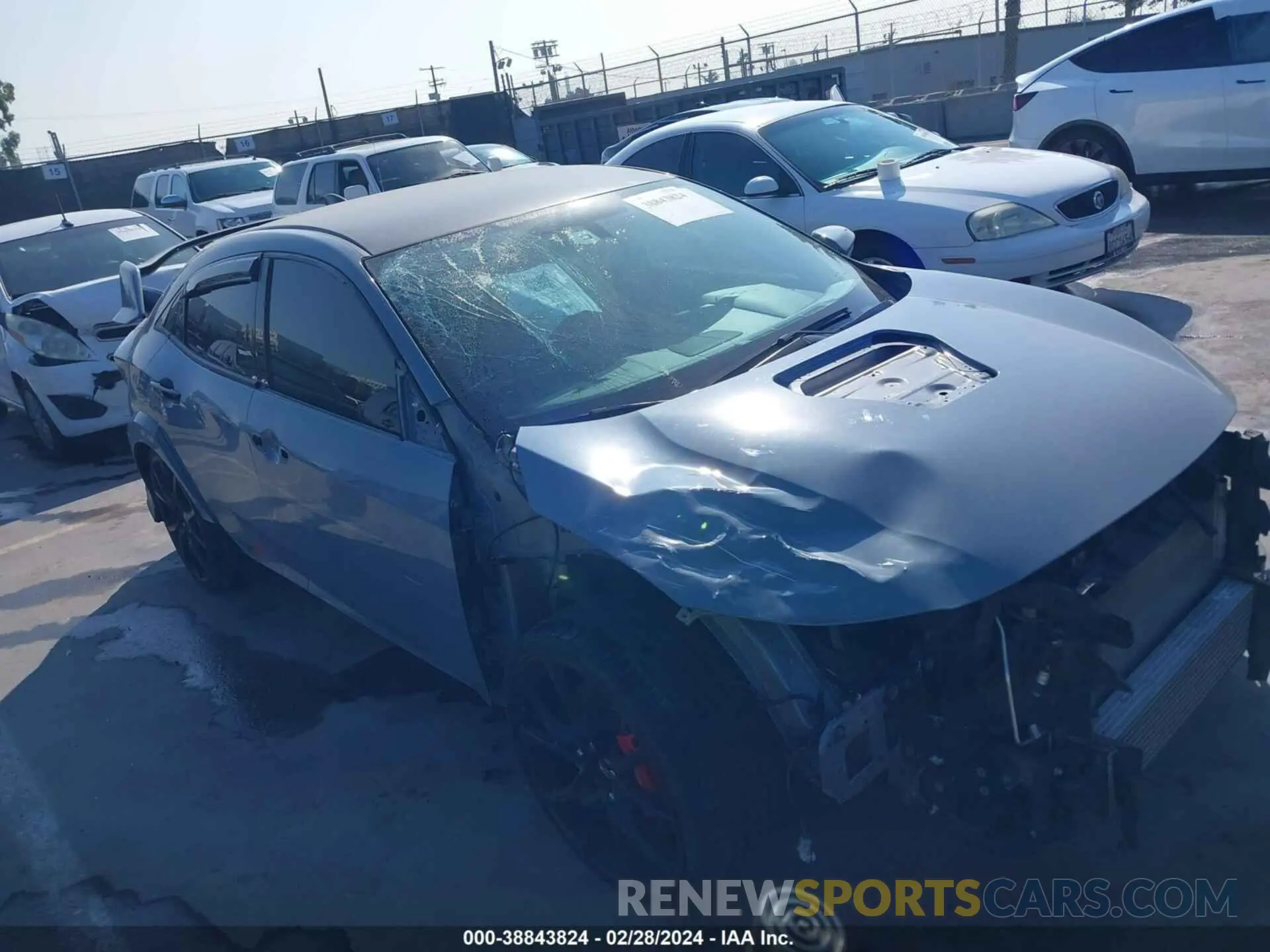 1 Photograph of a damaged car SHHFK8G7XKU204670 HONDA CIVIC TYPE R 2019
