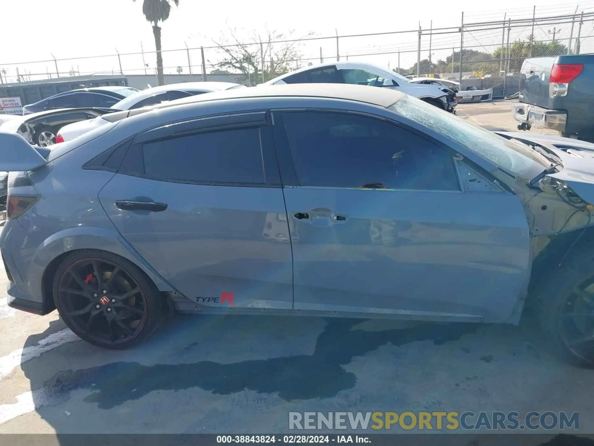 14 Photograph of a damaged car SHHFK8G7XKU204670 HONDA CIVIC TYPE R 2019