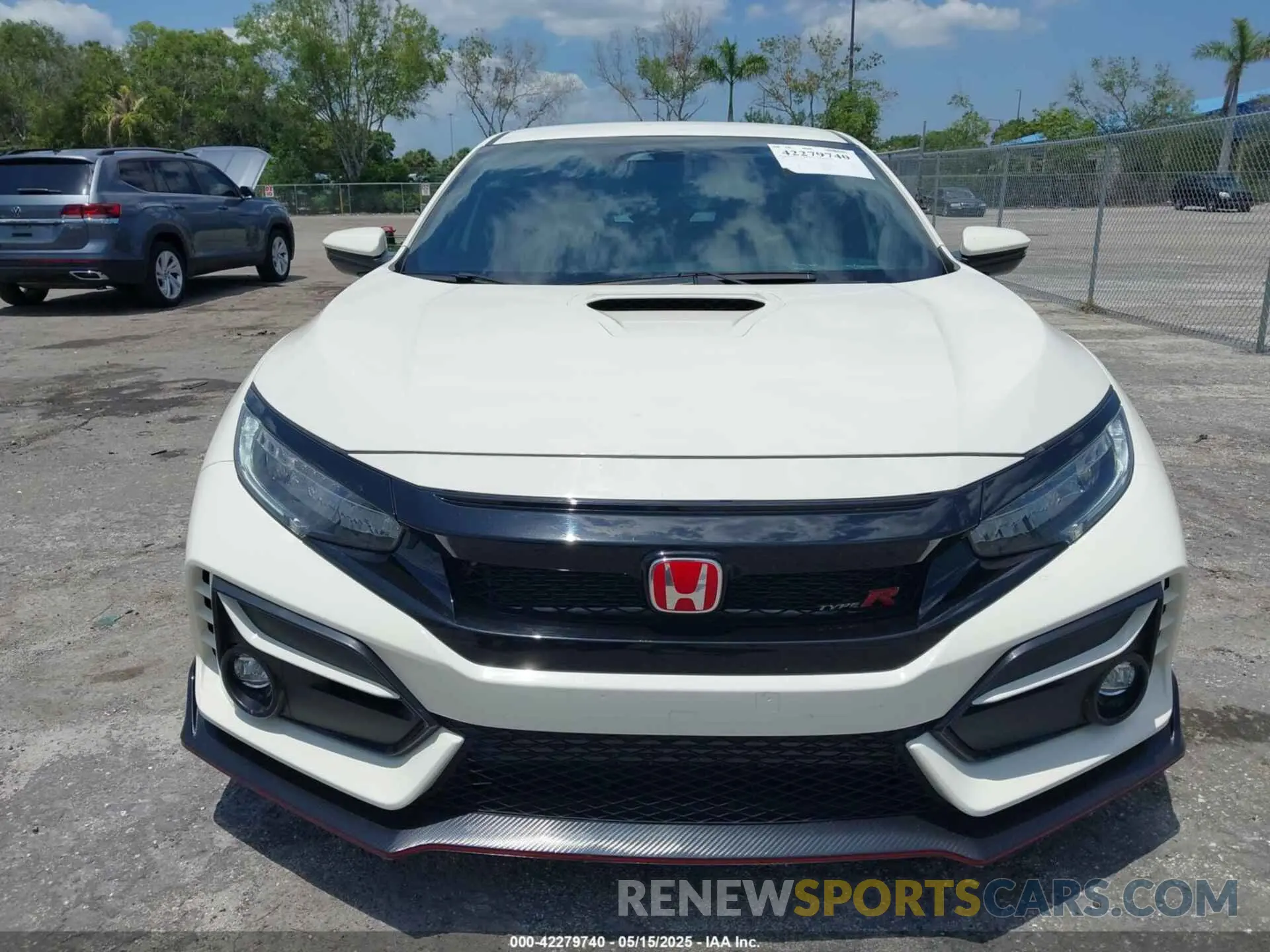 13 Photograph of a damaged car SHHFK8G71LU200590 HONDA CIVIC TYPE R 2020