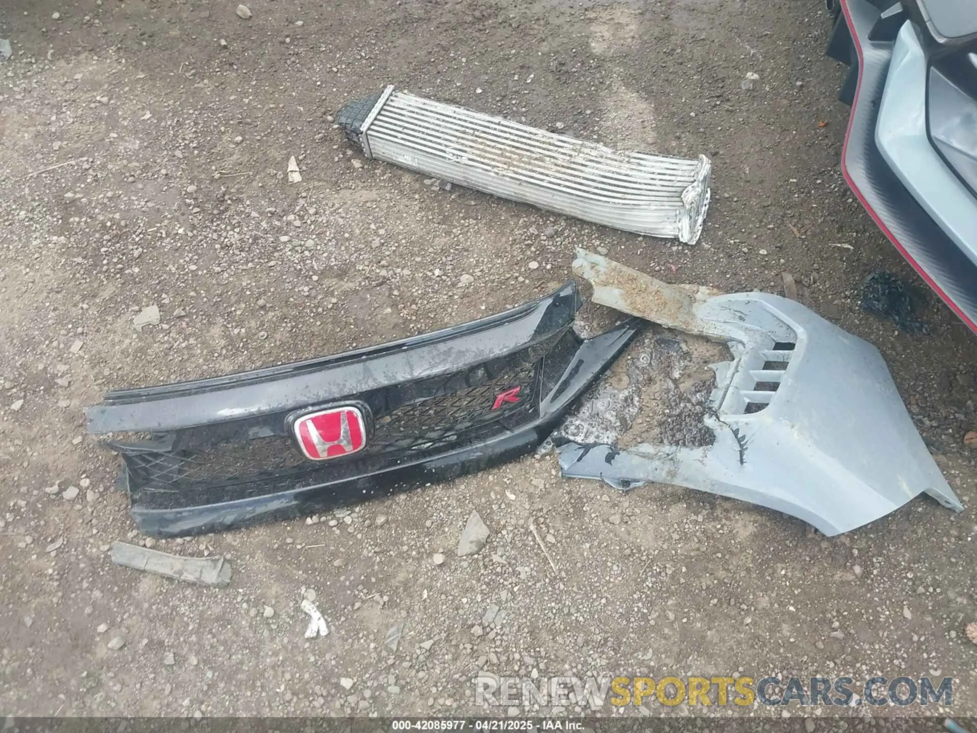 11 Photograph of a damaged car SHHFK8G72MU205864 HONDA CIVIC TYPE R 2021