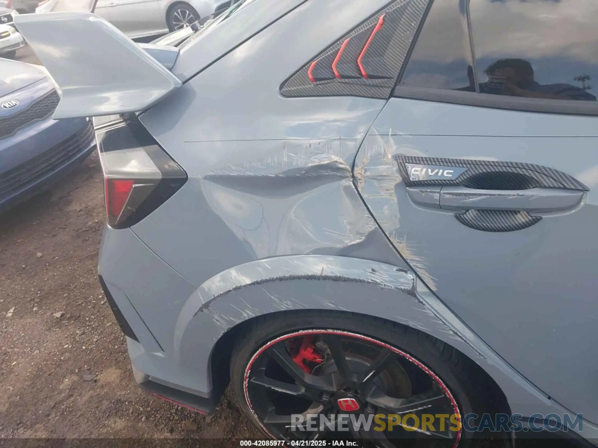 14 Photograph of a damaged car SHHFK8G72MU205864 HONDA CIVIC TYPE R 2021