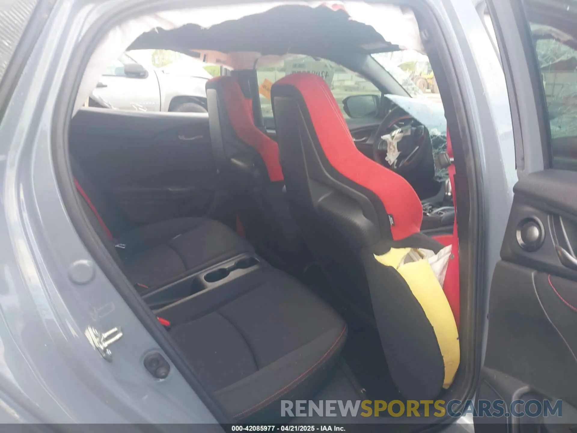 8 Photograph of a damaged car SHHFK8G72MU205864 HONDA CIVIC TYPE R 2021