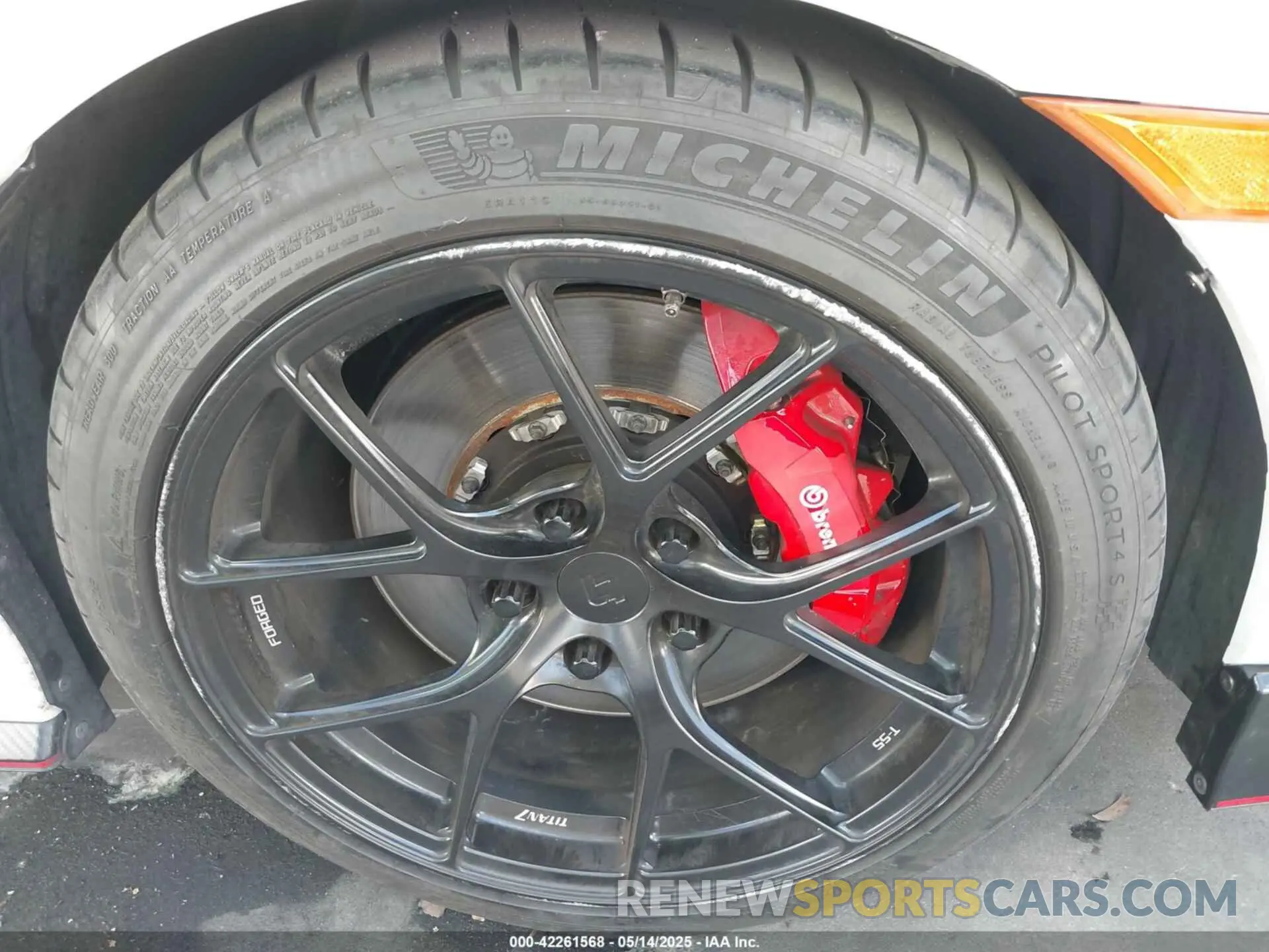 12 Photograph of a damaged car SHHFK8G75MU201985 HONDA CIVIC TYPE R 2021