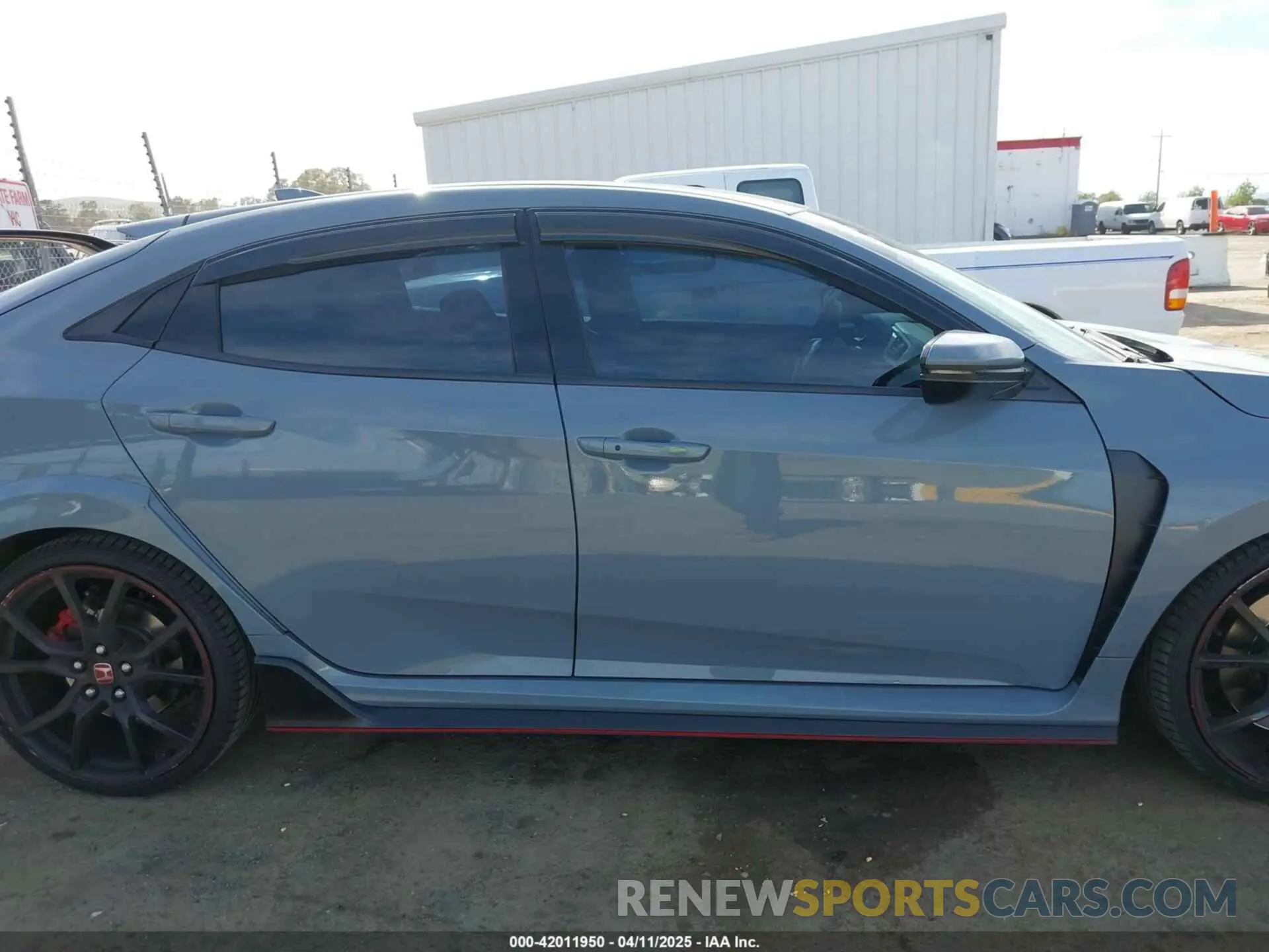 14 Photograph of a damaged car SHHFK8G76MU203437 HONDA CIVIC TYPE R 2021