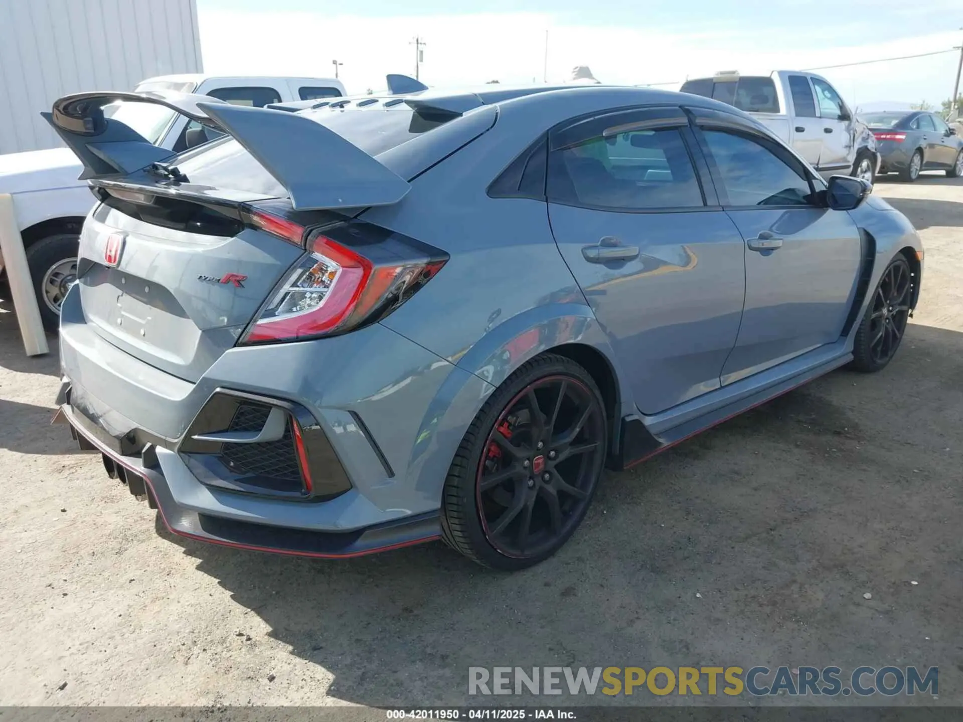 4 Photograph of a damaged car SHHFK8G76MU203437 HONDA CIVIC TYPE R 2021