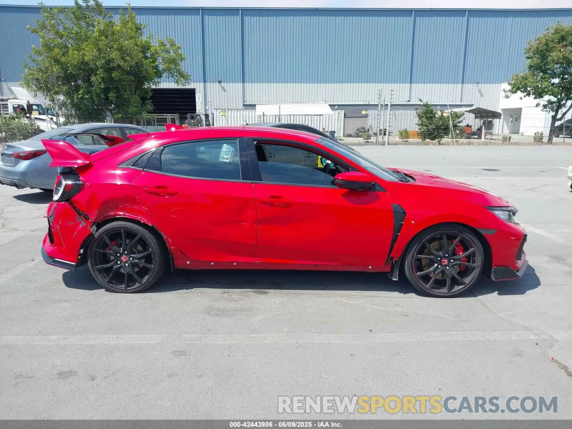 14 Photograph of a damaged car SHHFK8G79MU202167 HONDA CIVIC TYPE R 2021