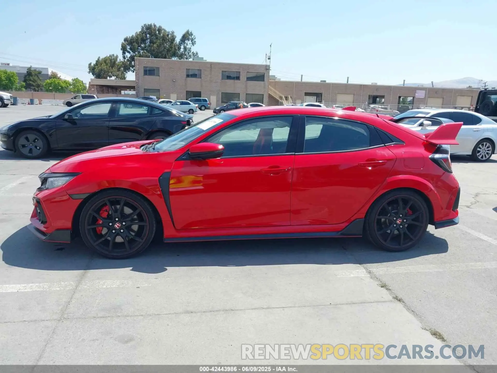15 Photograph of a damaged car SHHFK8G79MU202167 HONDA CIVIC TYPE R 2021
