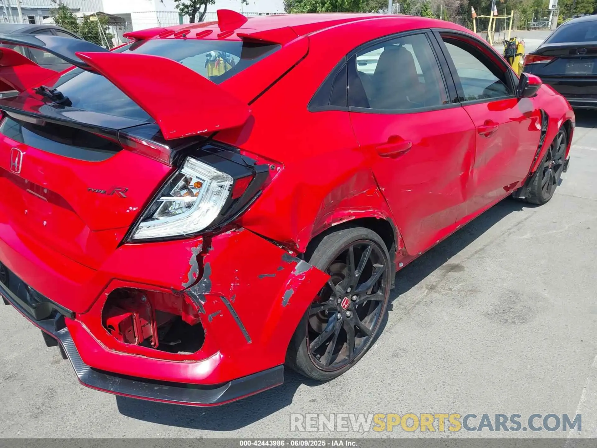 6 Photograph of a damaged car SHHFK8G79MU202167 HONDA CIVIC TYPE R 2021