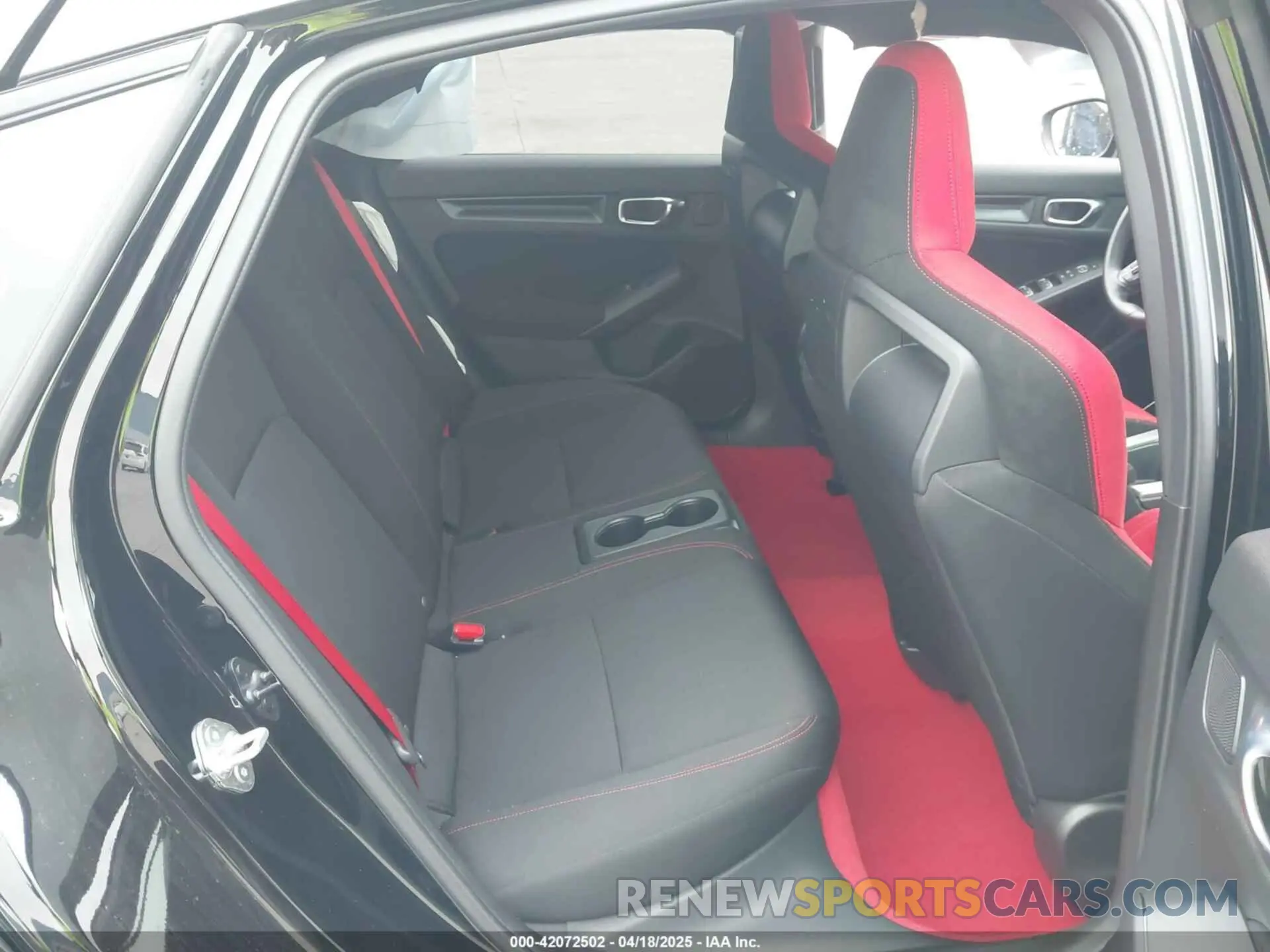 8 Photograph of a damaged car JHMFL5G44PX002339 HONDA CIVIC TYPE R 2023