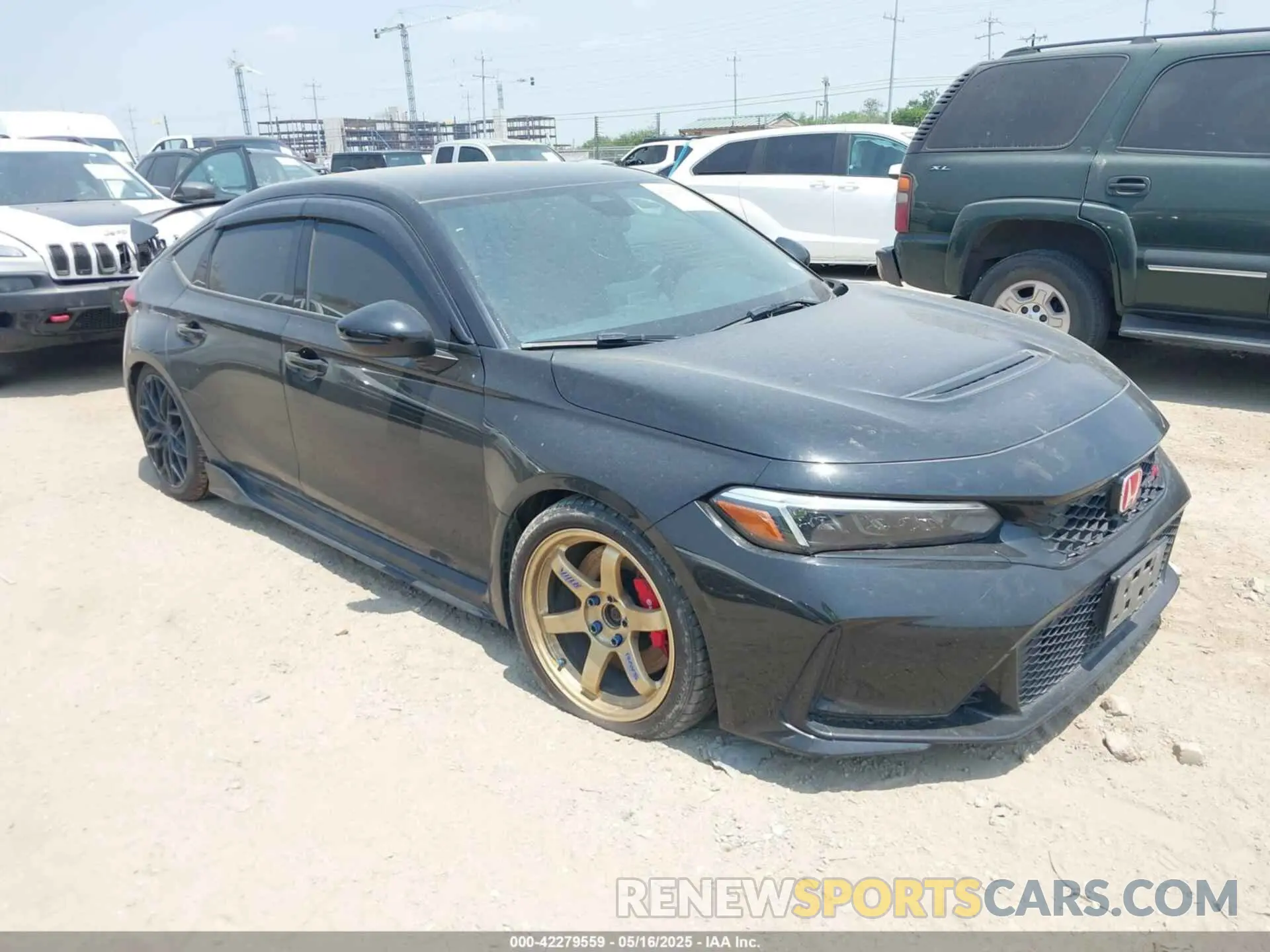 1 Photograph of a damaged car JHMFL5G48PX000609 HONDA CIVIC TYPE R 2023