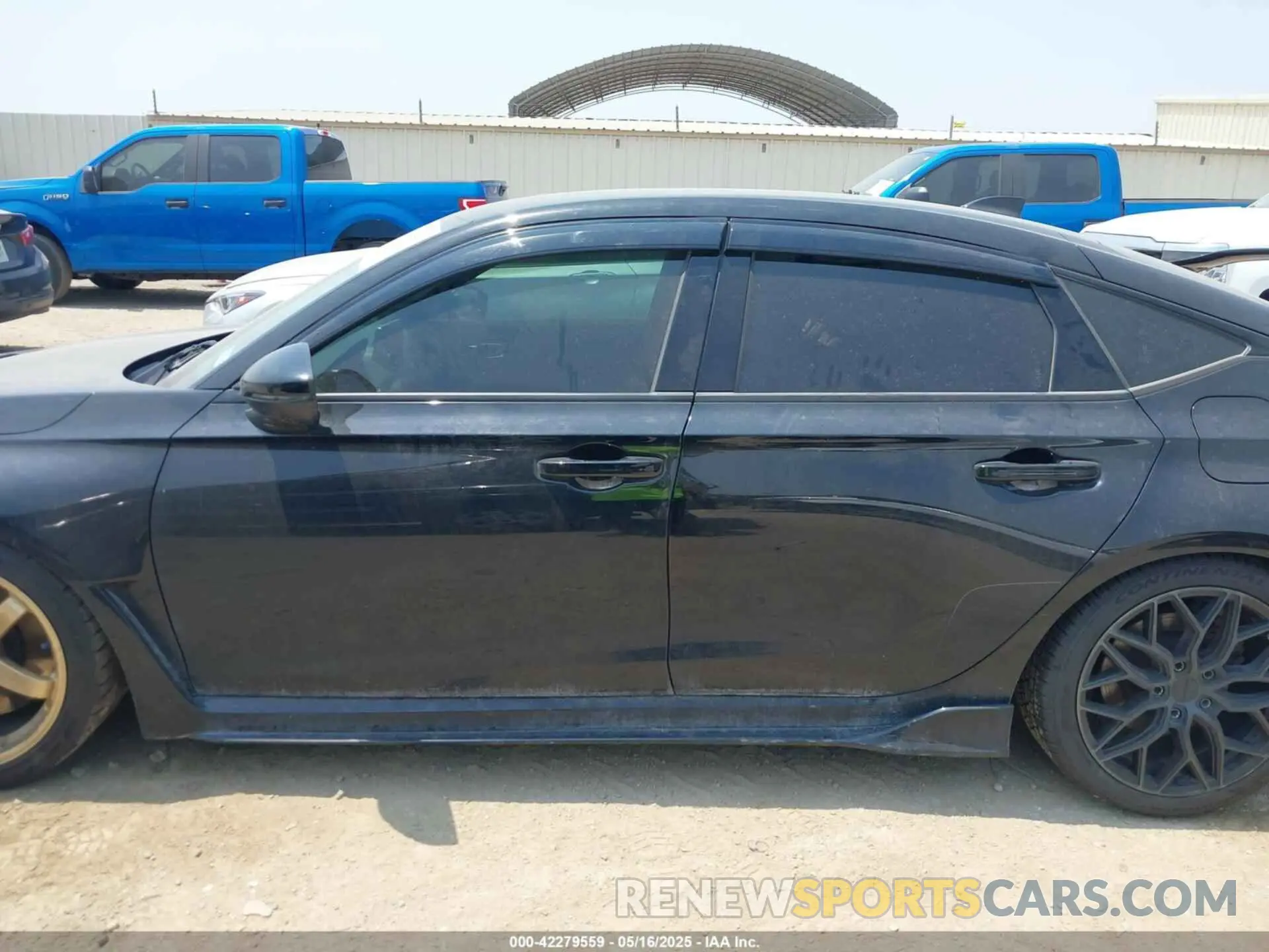 14 Photograph of a damaged car JHMFL5G48PX000609 HONDA CIVIC TYPE R 2023
