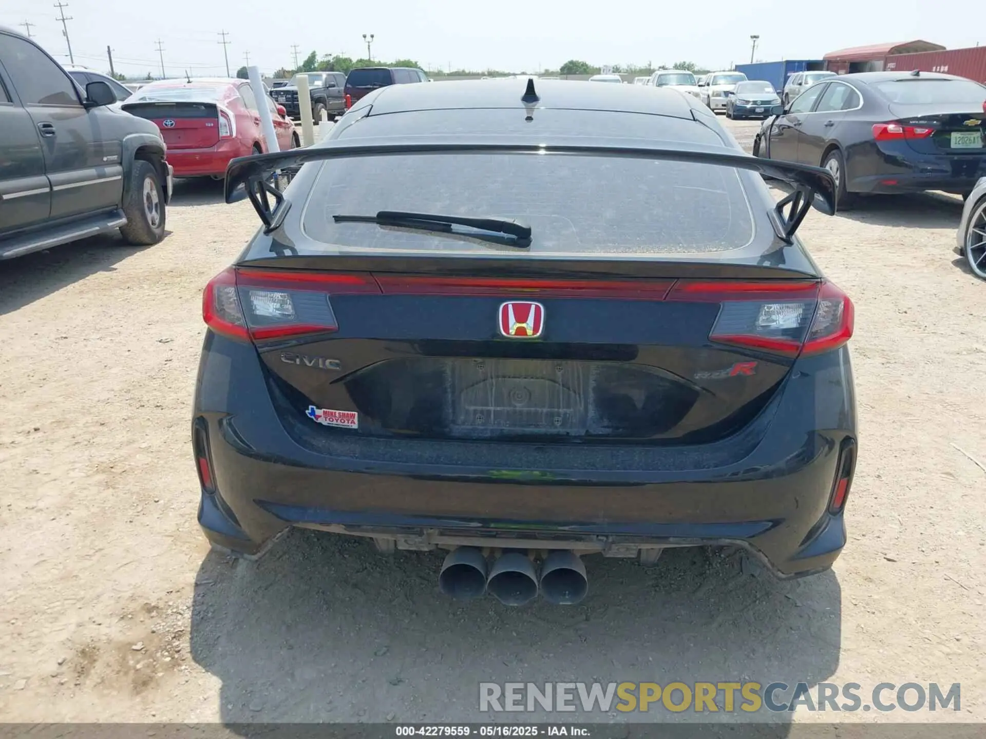 16 Photograph of a damaged car JHMFL5G48PX000609 HONDA CIVIC TYPE R 2023