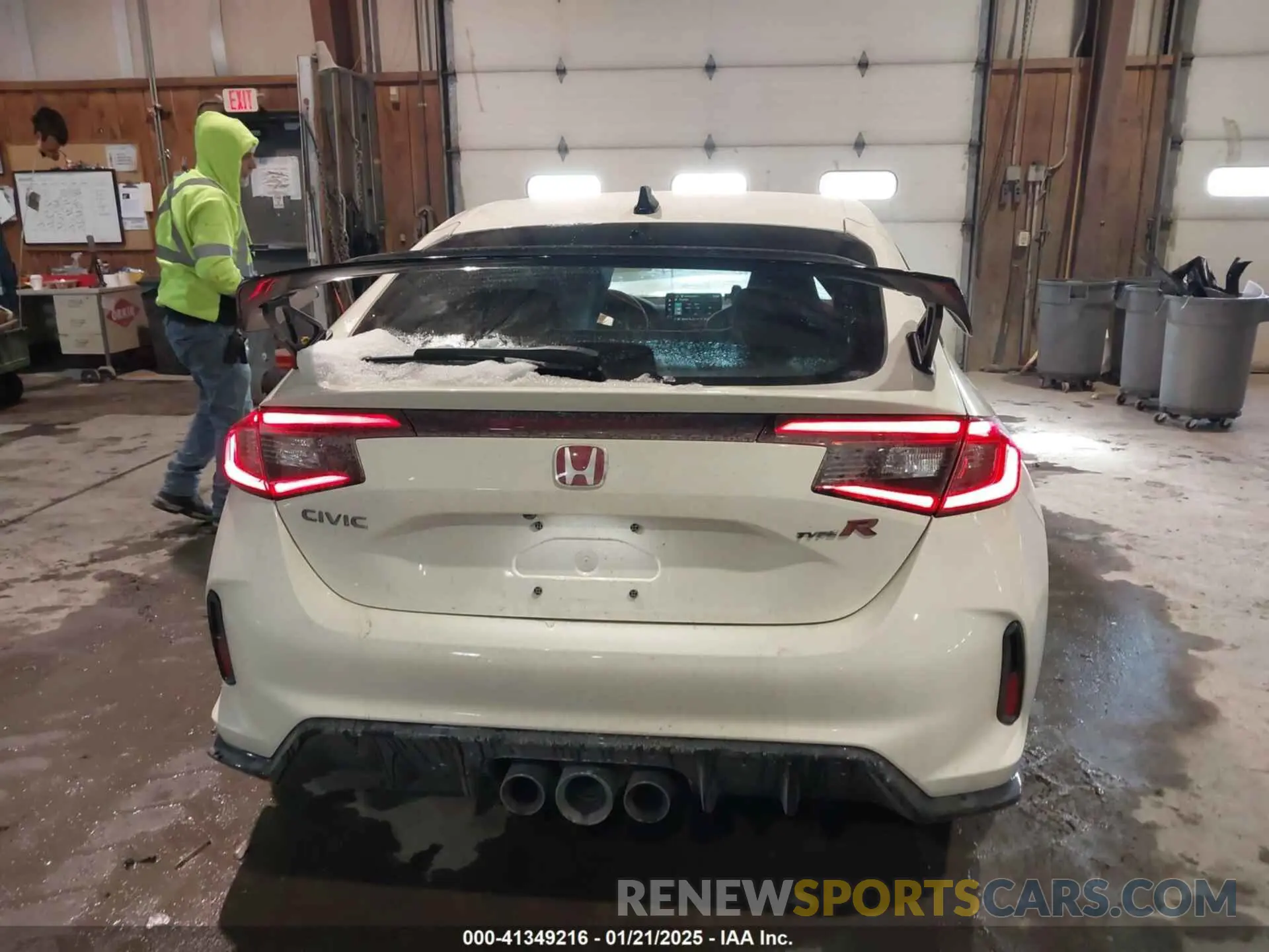 16 Photograph of a damaged car JHMFL5G40RX003751 HONDA CIVIC TYPE R 2024