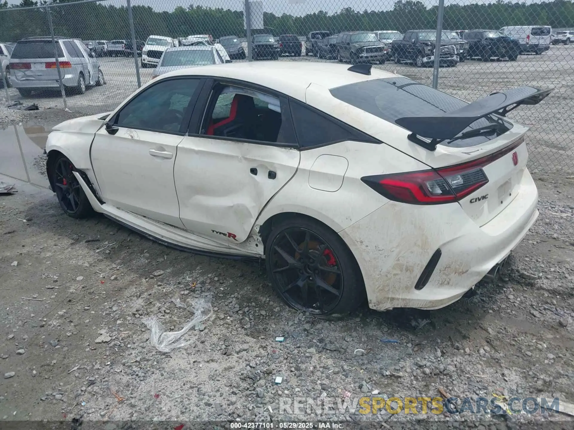 3 Photograph of a damaged car JHMFL5G46RX002197 HONDA CIVIC TYPE R 2024