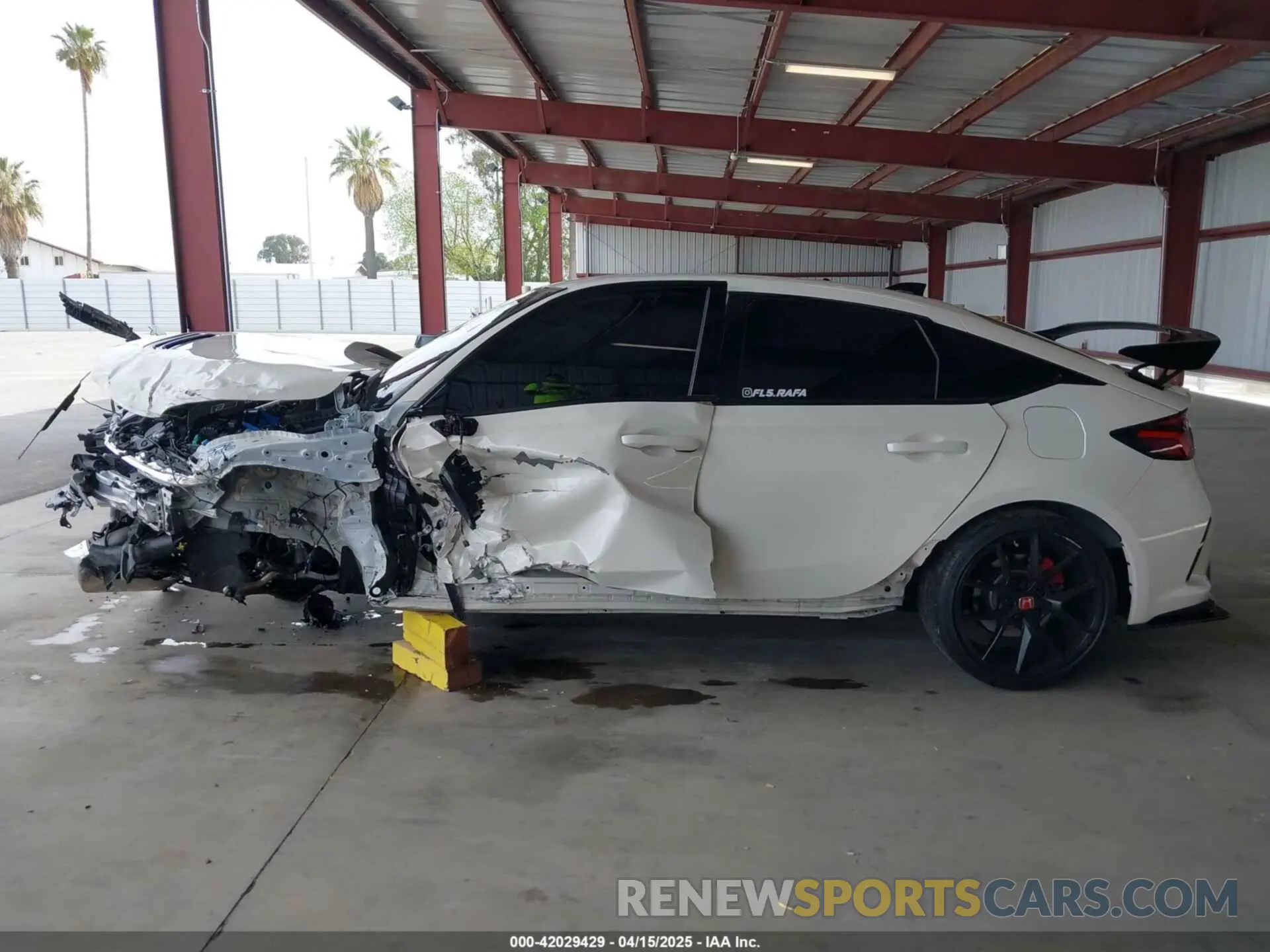 15 Photograph of a damaged car JHMFL5G47RX001771 HONDA CIVIC TYPE R 2024