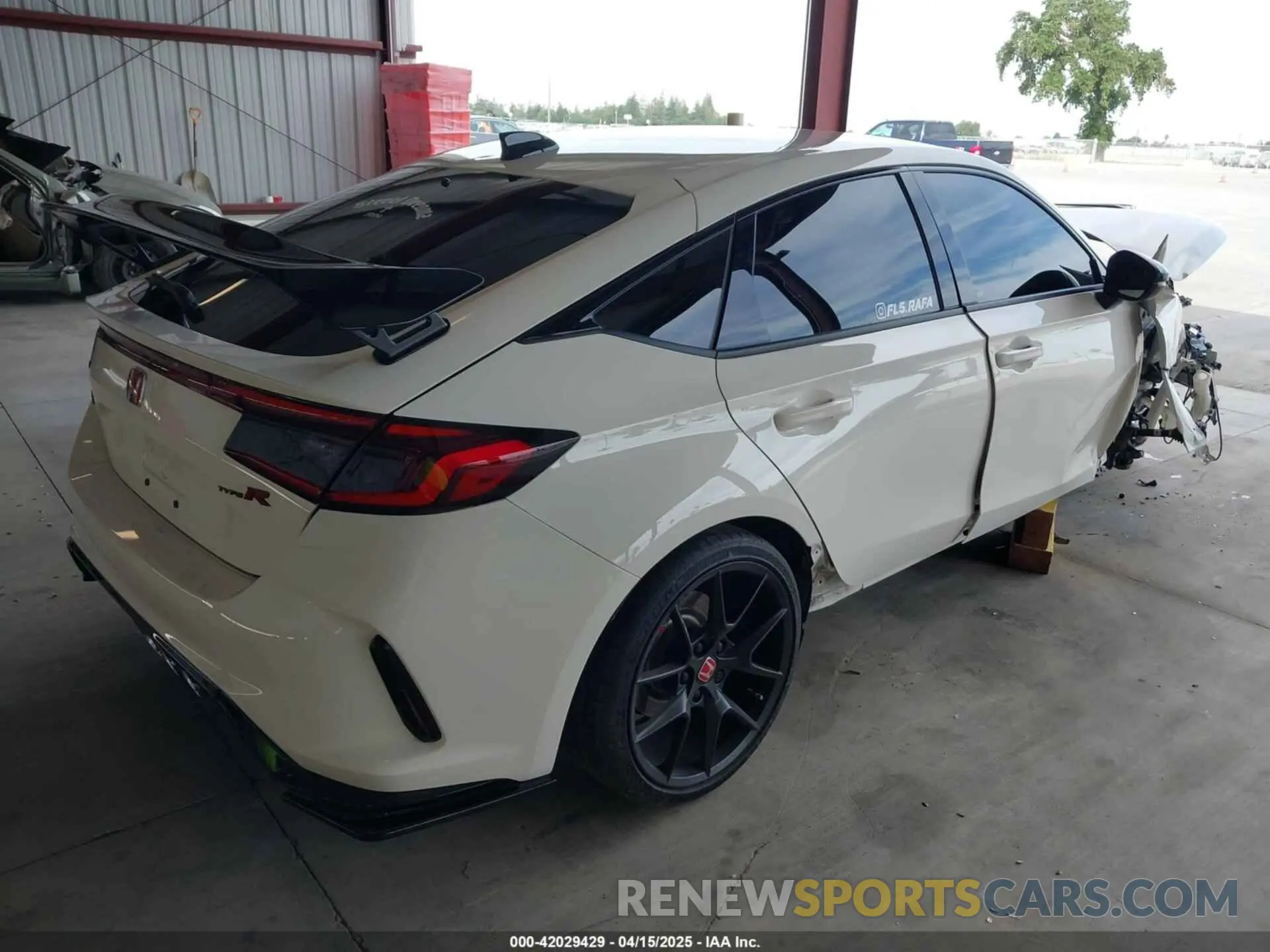 4 Photograph of a damaged car JHMFL5G47RX001771 HONDA CIVIC TYPE R 2024