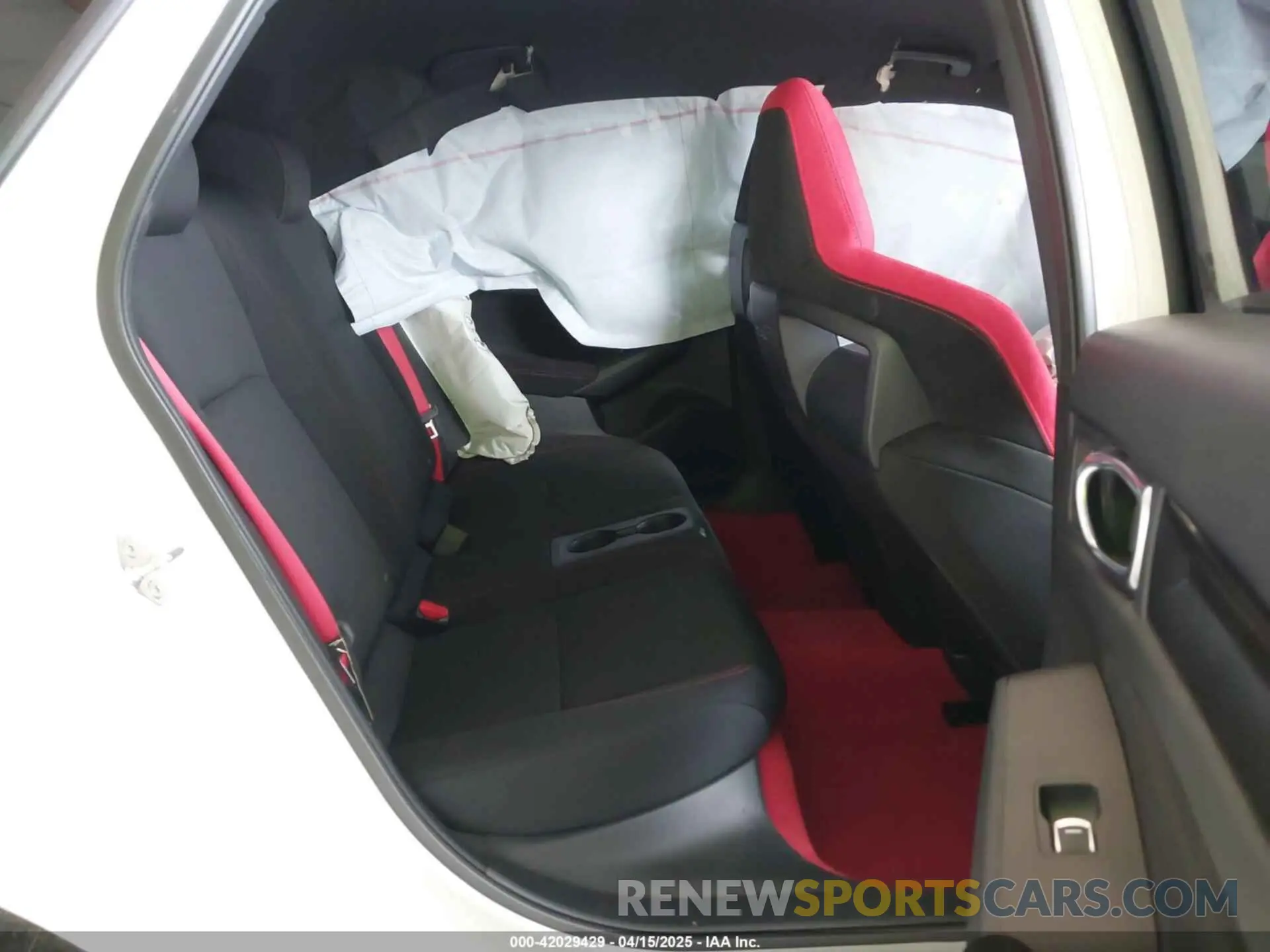 8 Photograph of a damaged car JHMFL5G47RX001771 HONDA CIVIC TYPE R 2024