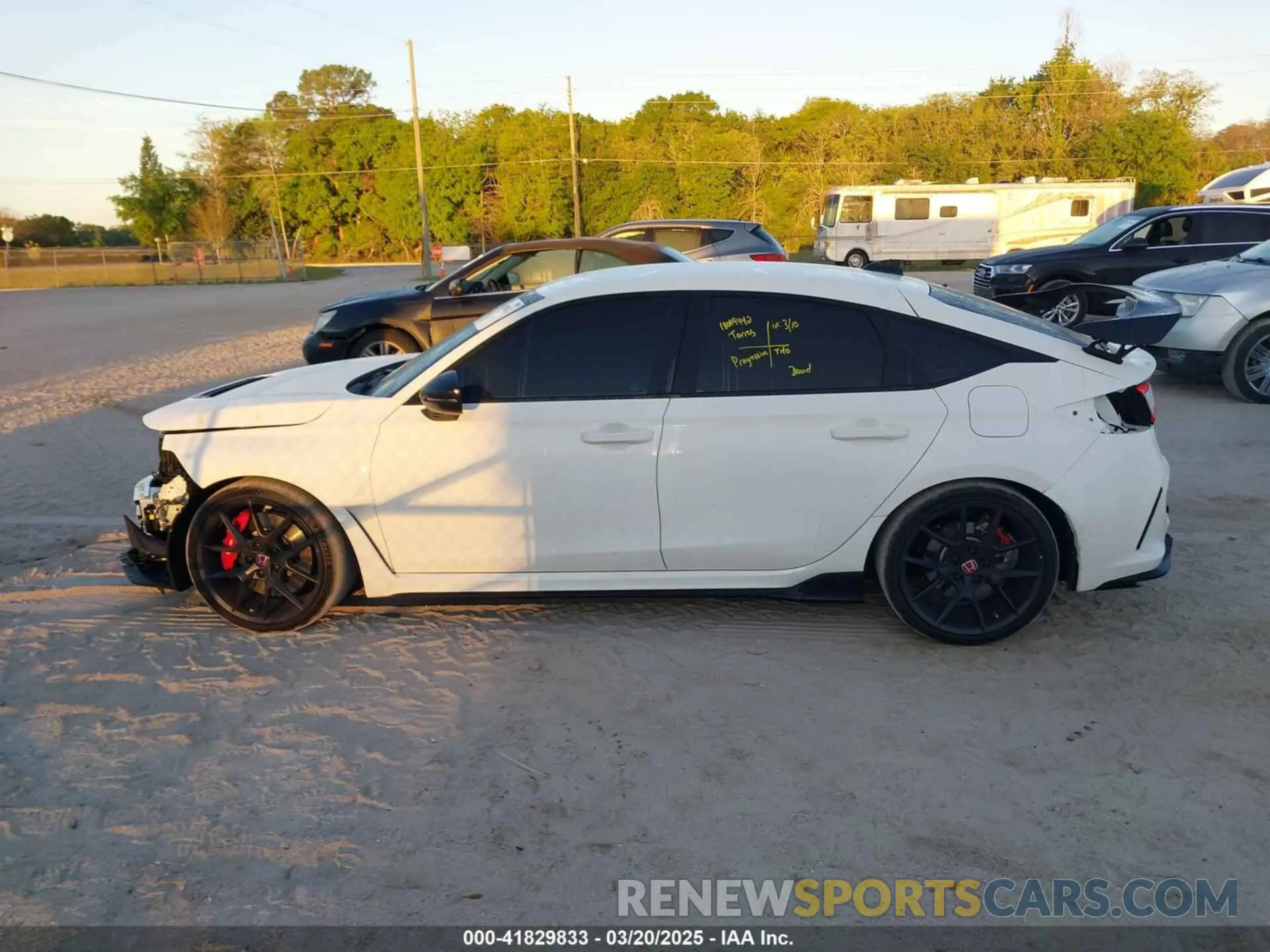15 Photograph of a damaged car JHMFL5G40SX001374 HONDA CIVIC TYPE R 2025