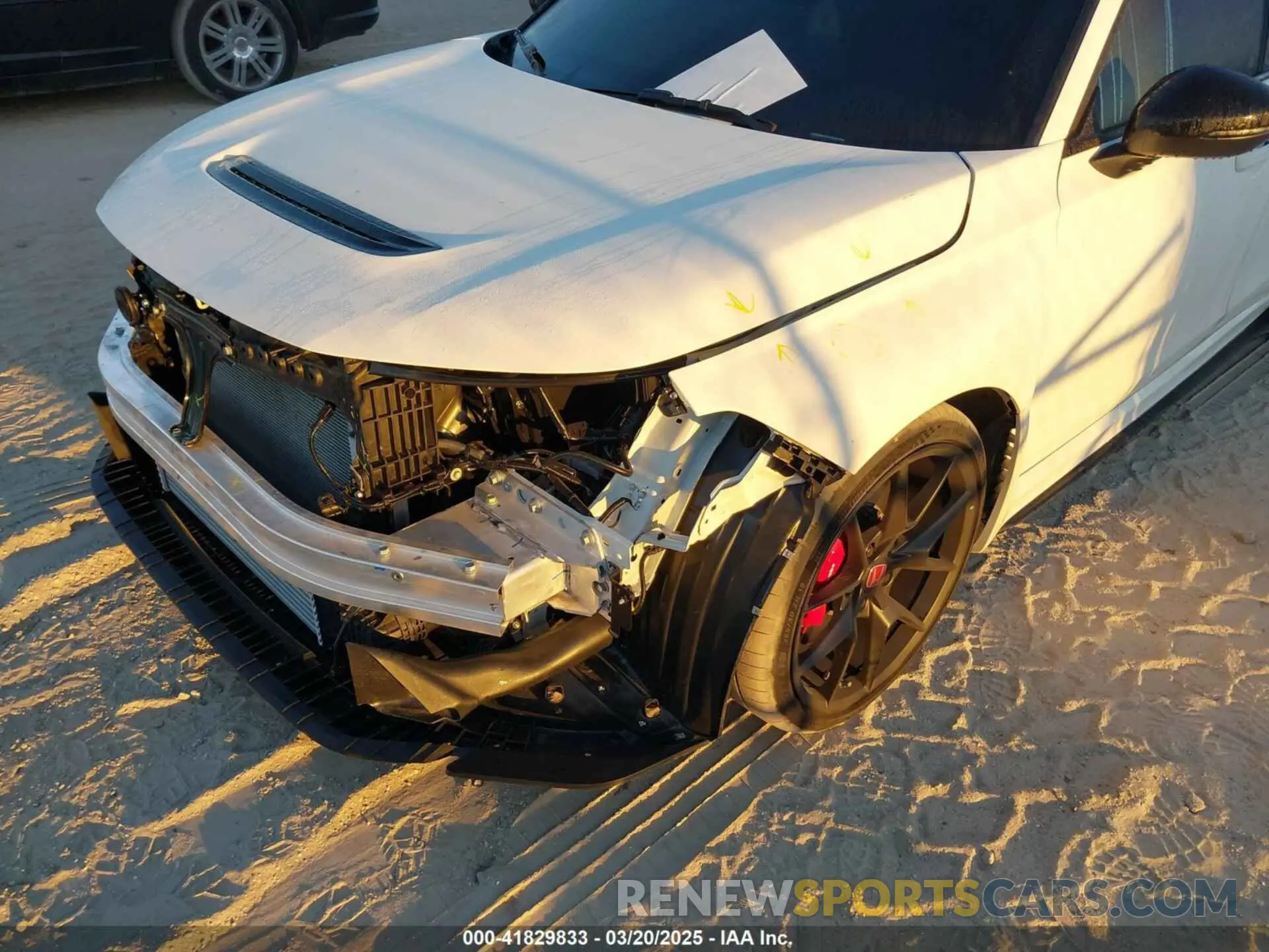 18 Photograph of a damaged car JHMFL5G40SX001374 HONDA CIVIC TYPE R 2025