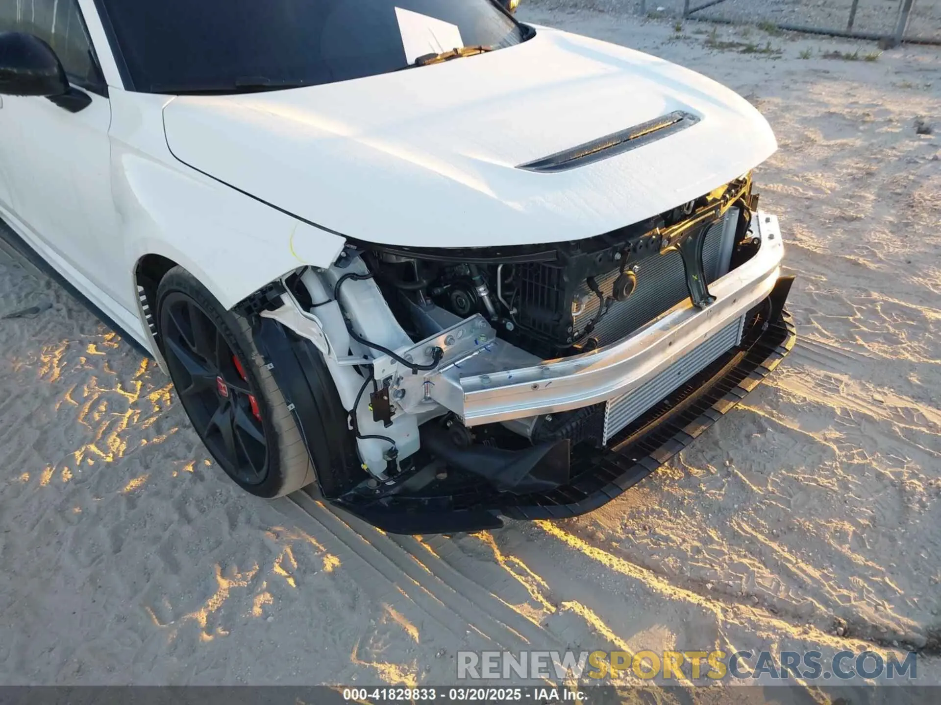 19 Photograph of a damaged car JHMFL5G40SX001374 HONDA CIVIC TYPE R 2025