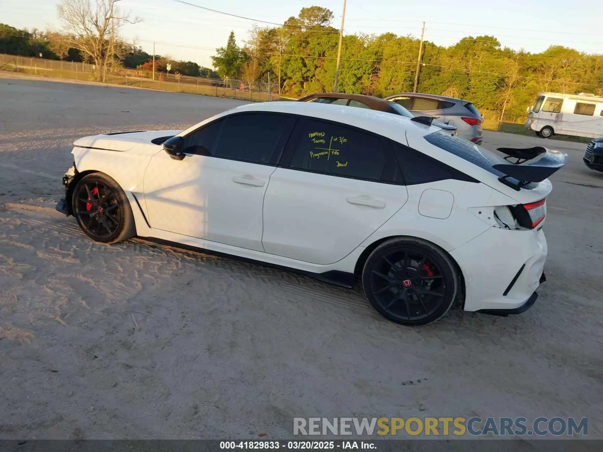 3 Photograph of a damaged car JHMFL5G40SX001374 HONDA CIVIC TYPE R 2025