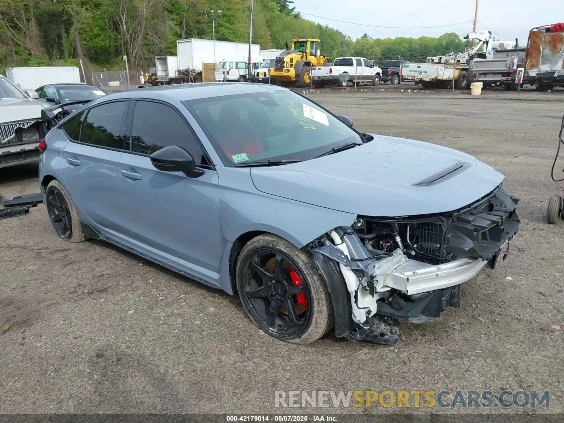 1 Photograph of a damaged car JHMFL5G46SX000696 HONDA CIVIC TYPE R 2025