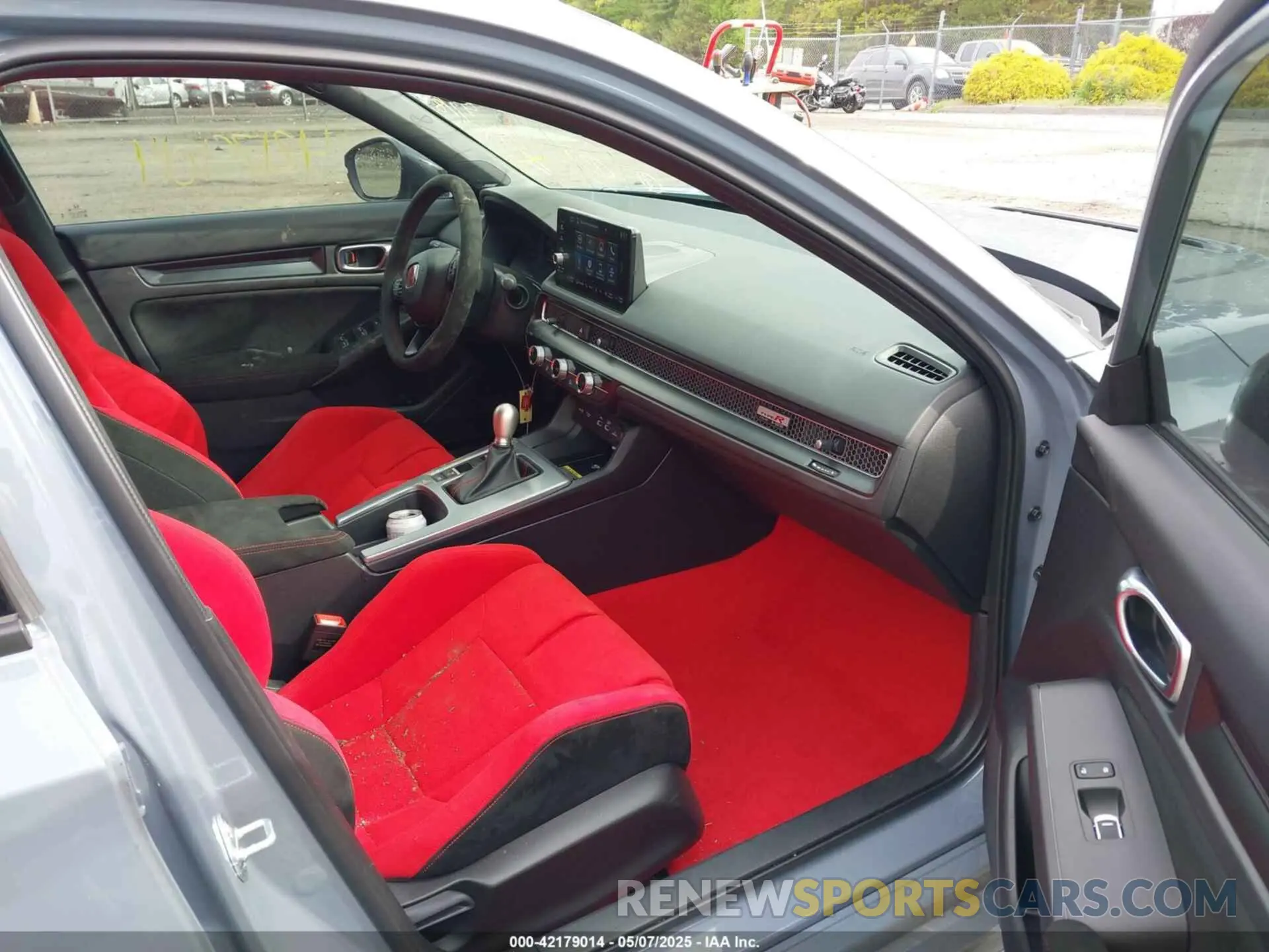 5 Photograph of a damaged car JHMFL5G46SX000696 HONDA CIVIC TYPE R 2025