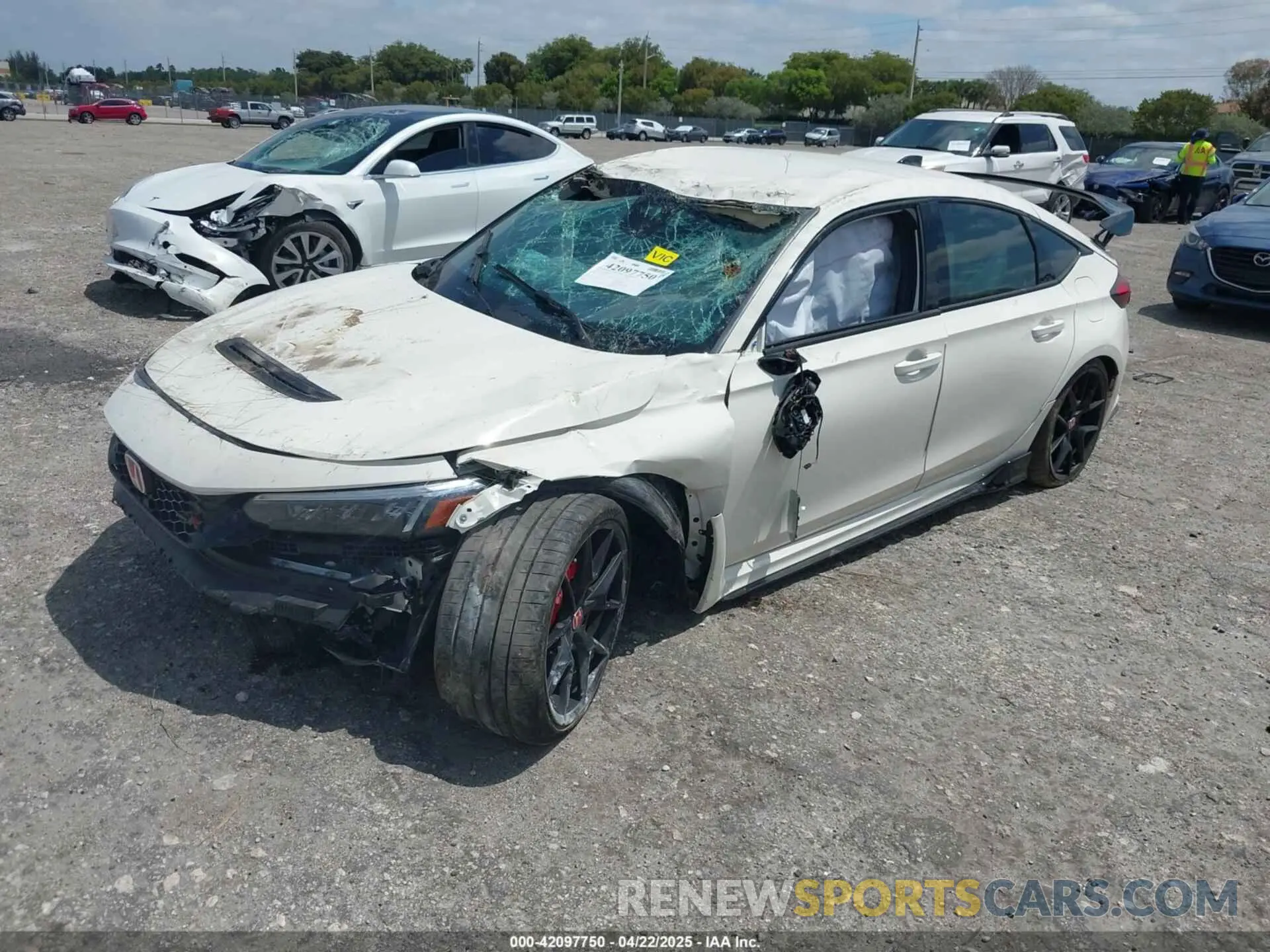 2 Photograph of a damaged car JHMFL5G46SX002433 HONDA CIVIC TYPE R 2025