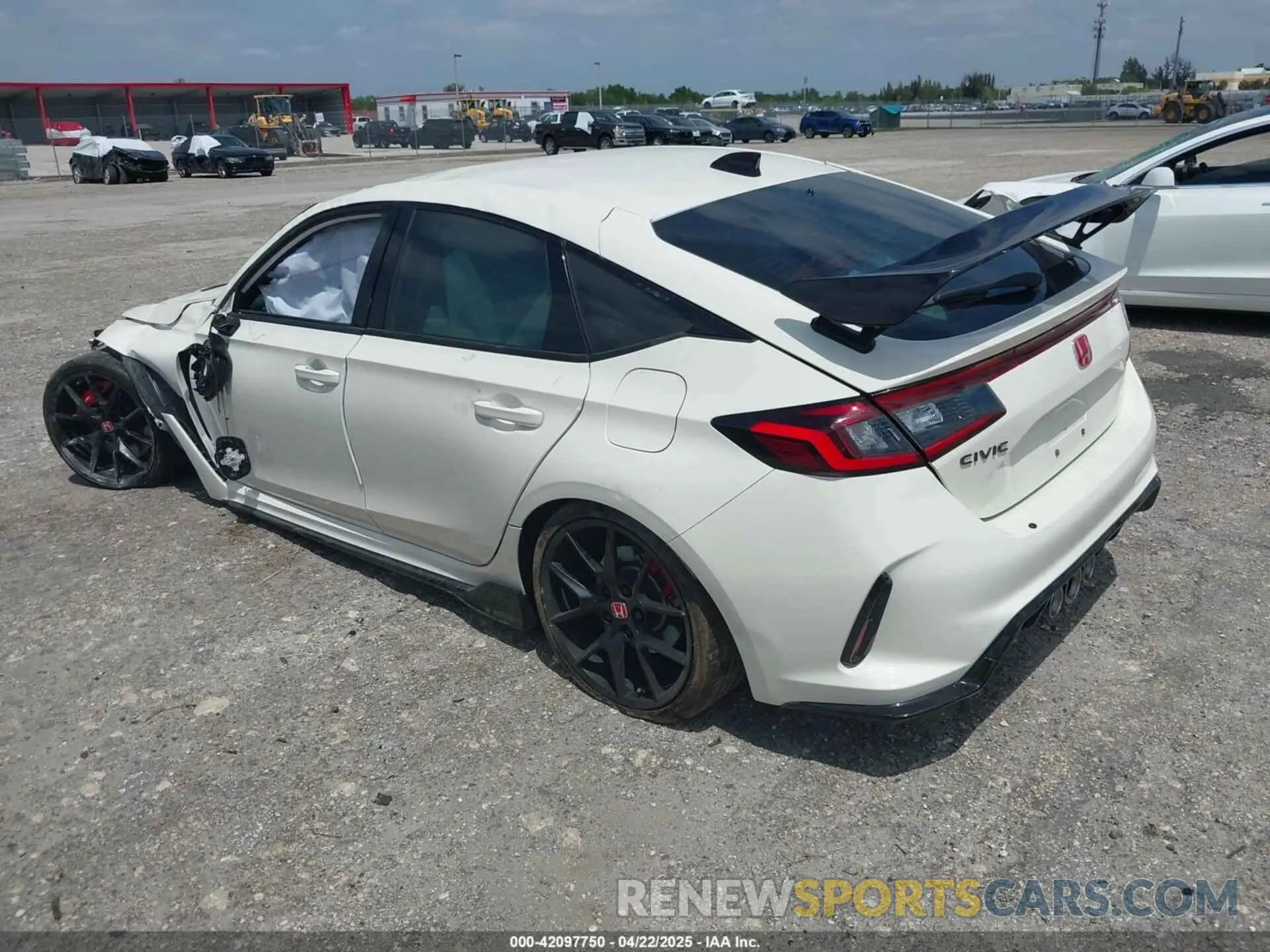 3 Photograph of a damaged car JHMFL5G46SX002433 HONDA CIVIC TYPE R 2025