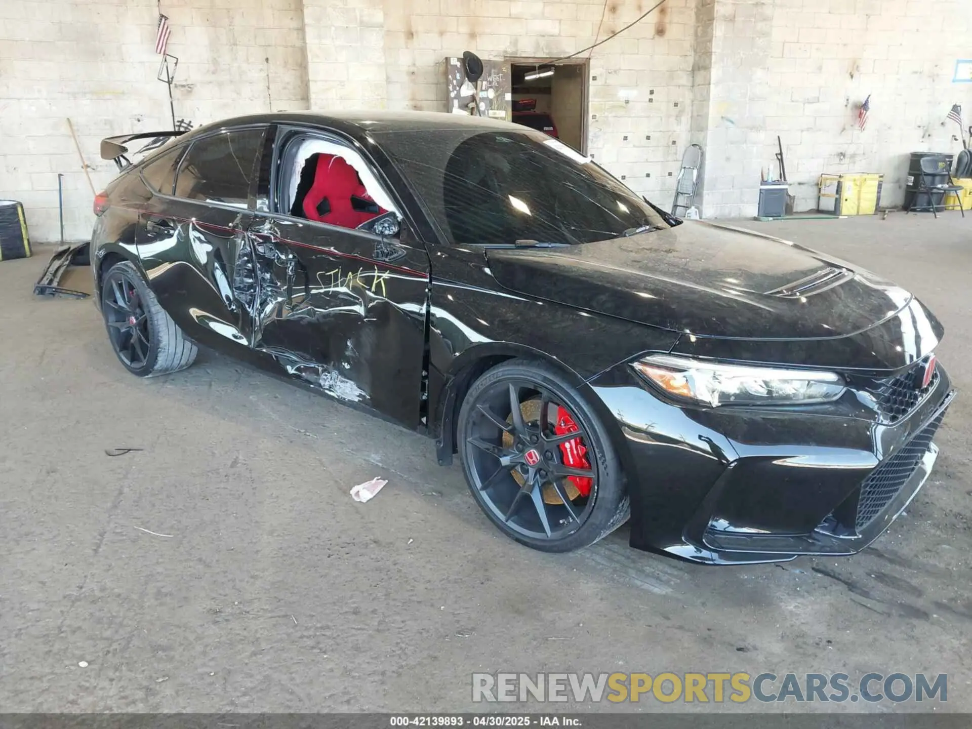 1 Photograph of a damaged car JHMFL5G4XSX001561 HONDA CIVIC TYPE R 2025