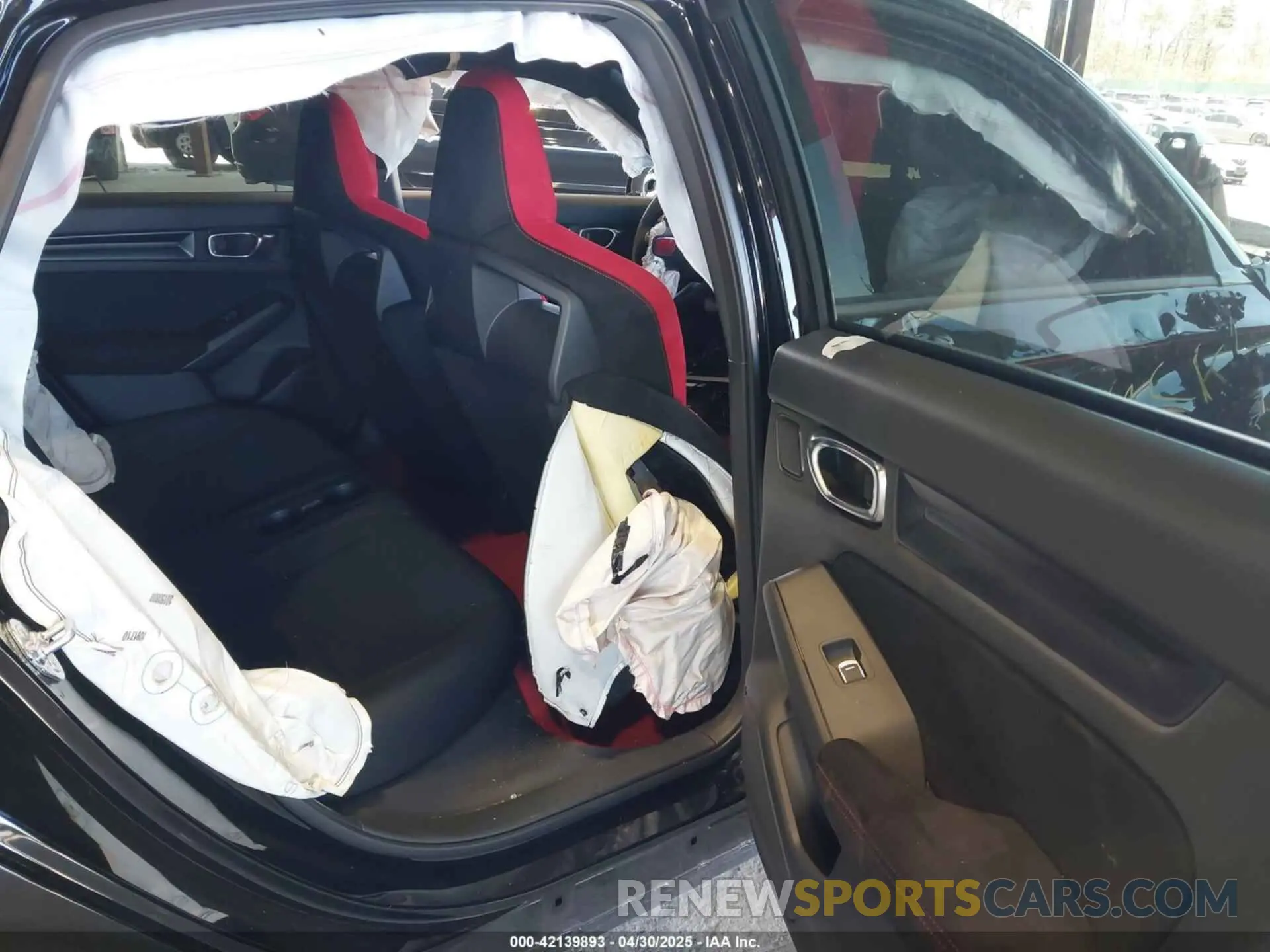 8 Photograph of a damaged car JHMFL5G4XSX001561 HONDA CIVIC TYPE R 2025