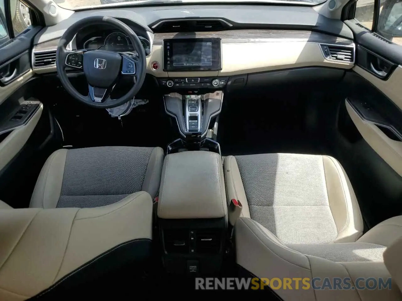 8 Photograph of a damaged car JHMZC5F10KC004142 HONDA CLARITY 2019