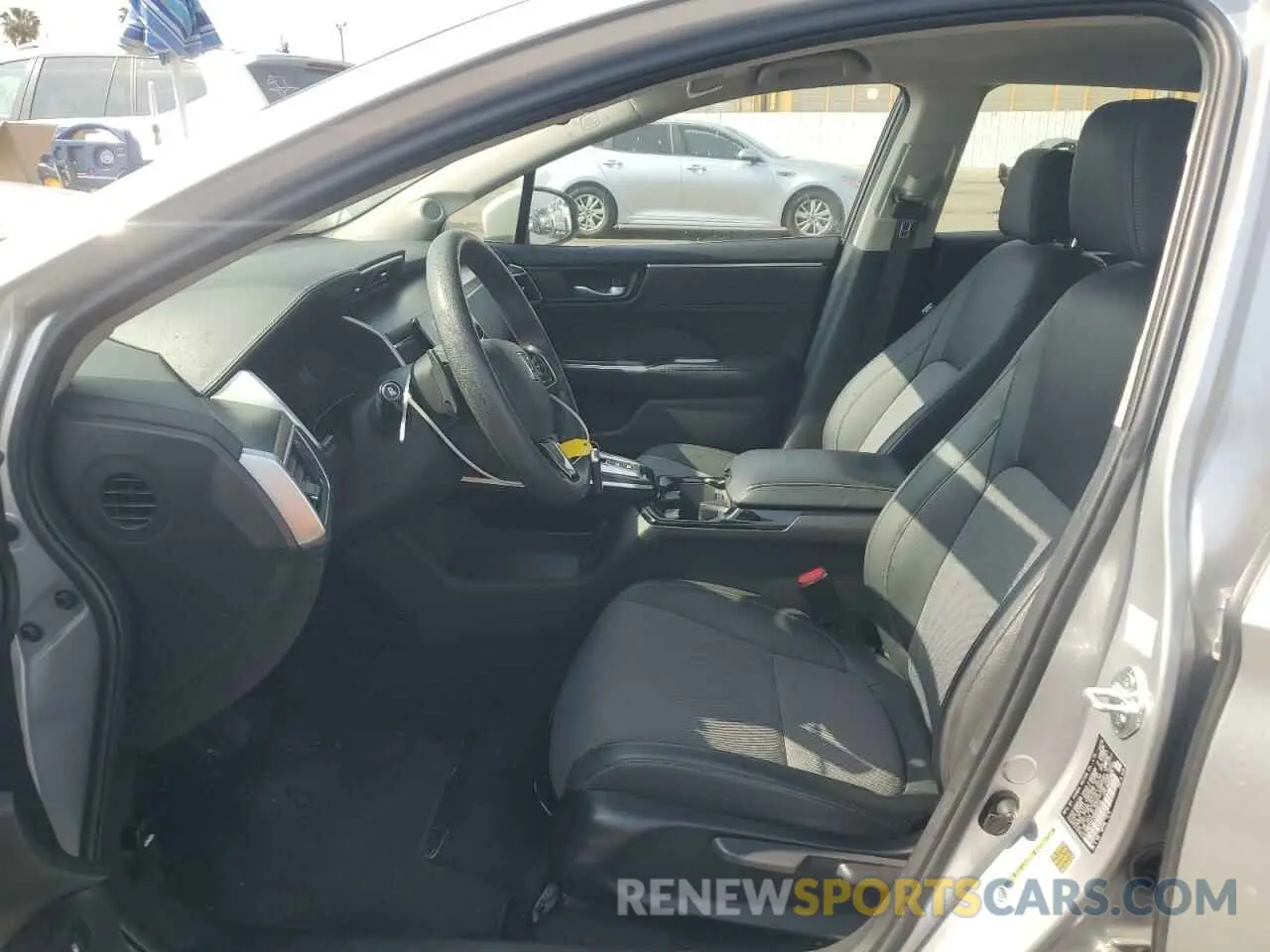 7 Photograph of a damaged car JHMZC5F15KC006792 HONDA CLARITY 2019