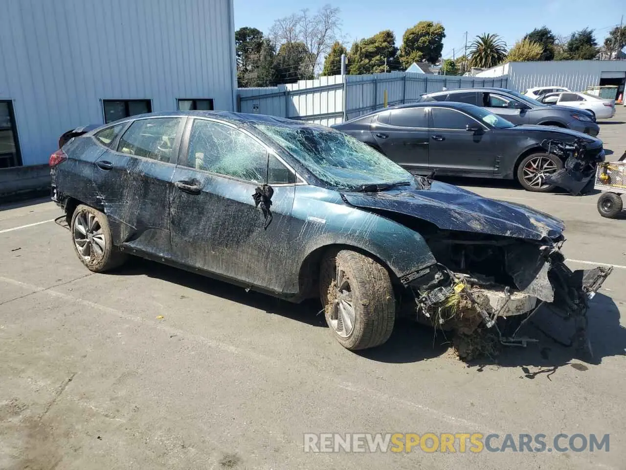 4 Photograph of a damaged car JHMZC5F17KC004378 HONDA CLARITY 2019