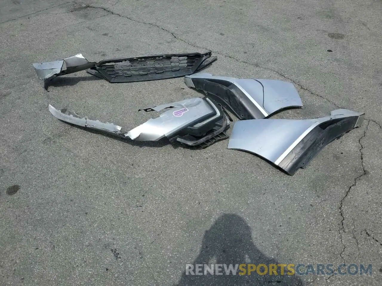 12 Photograph of a damaged car JHMZC5F1XKC000731 HONDA CLARITY 2019