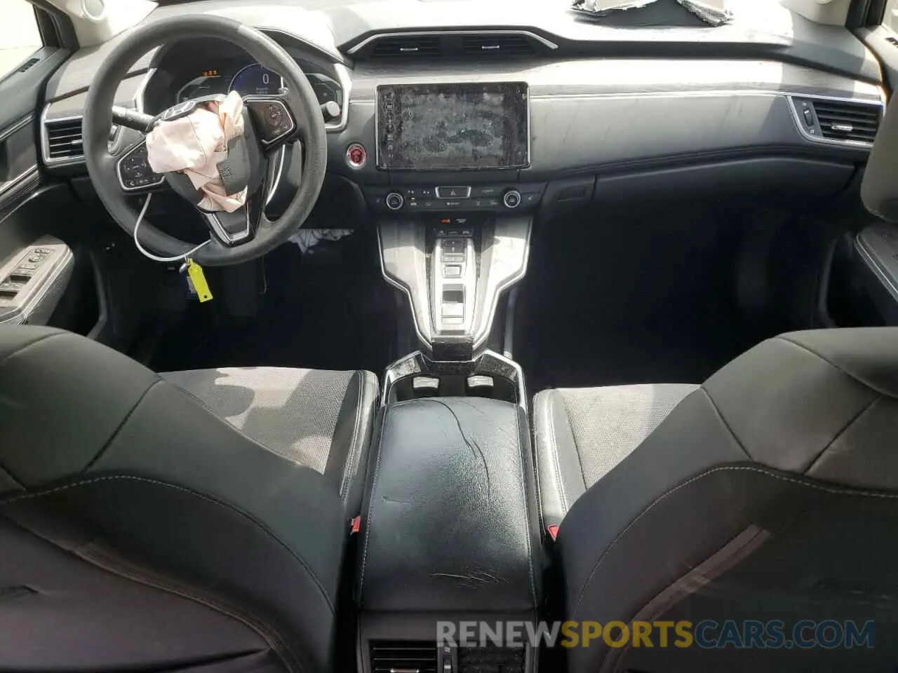 8 Photograph of a damaged car JHMZC5F1XKC000731 HONDA CLARITY 2019